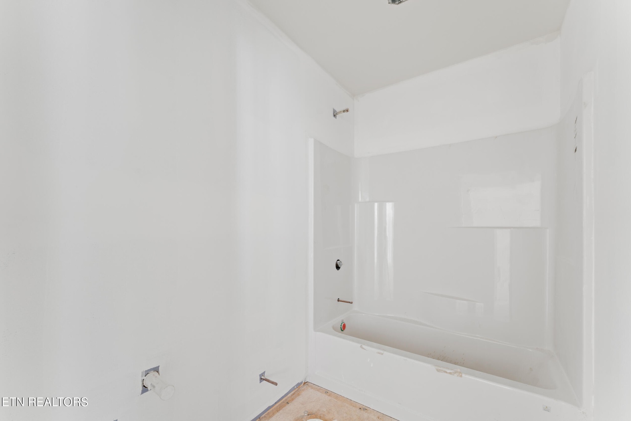 646 High Point Orchard Rd Property Photo 17