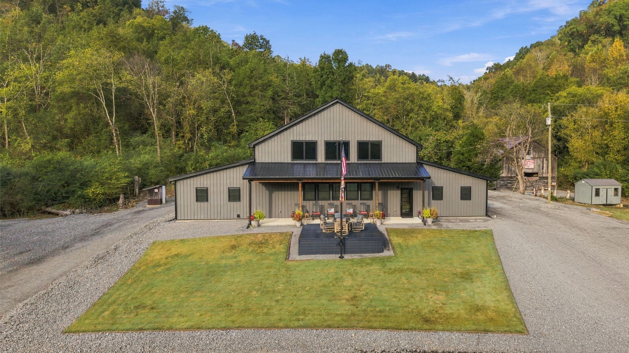 1244 Morrison Creek Rd Property Photo 7