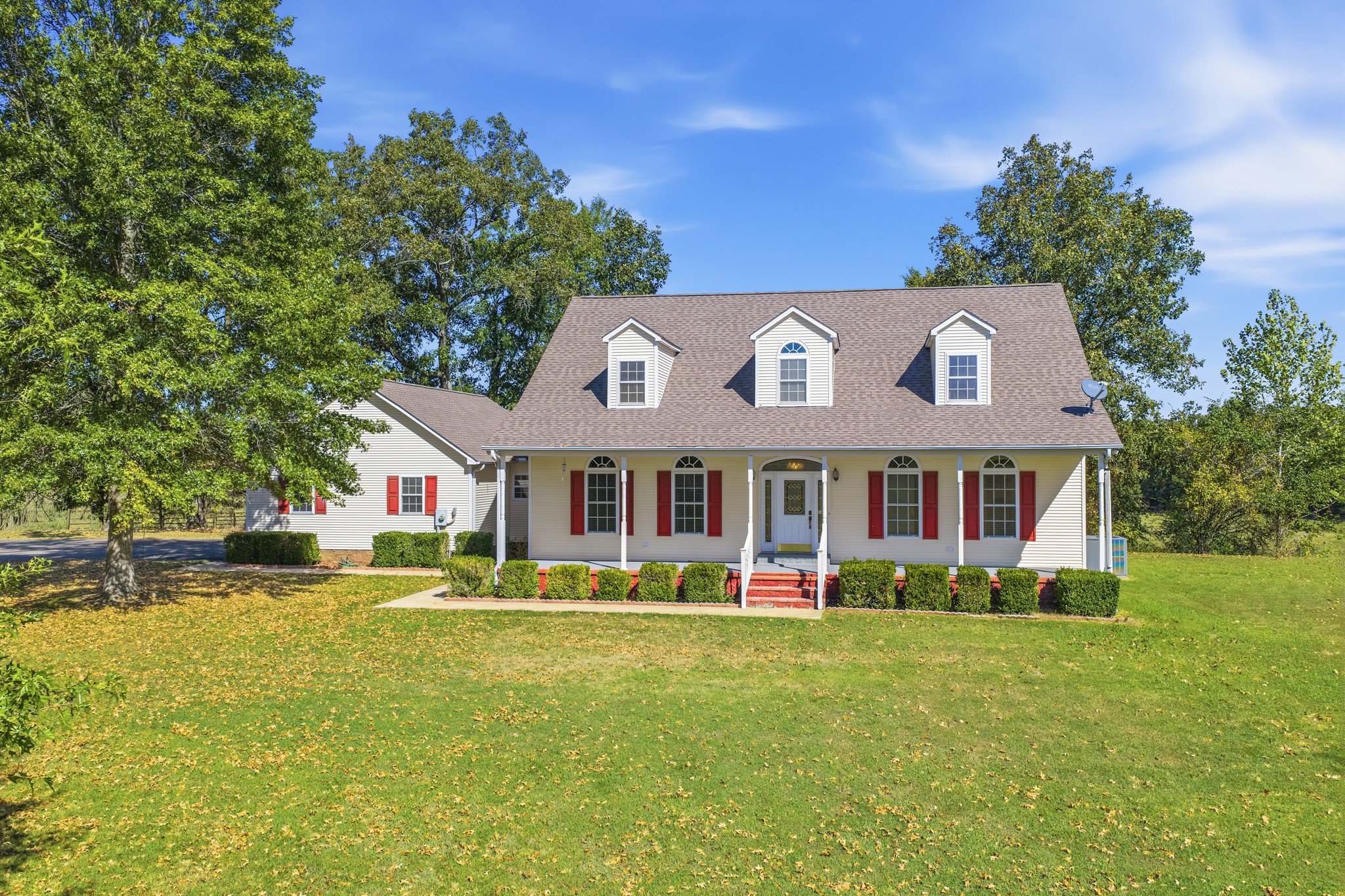 2131 Luray Rd Property Photo 1