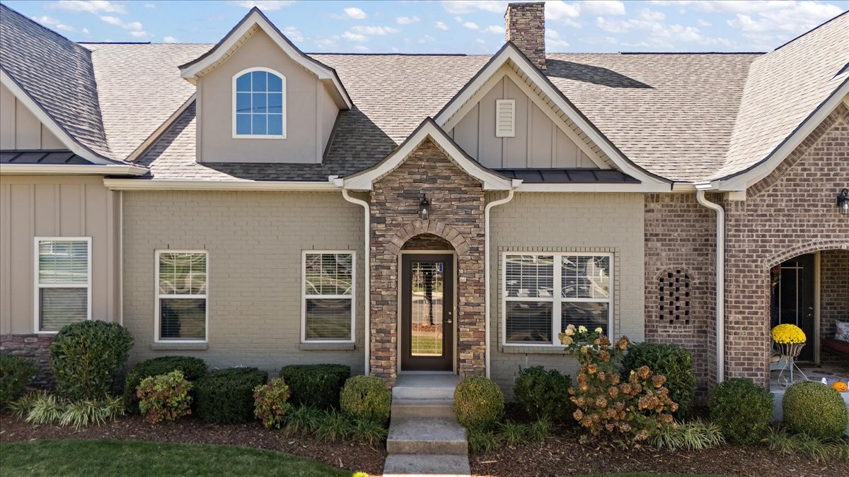 312 Thesing Ct