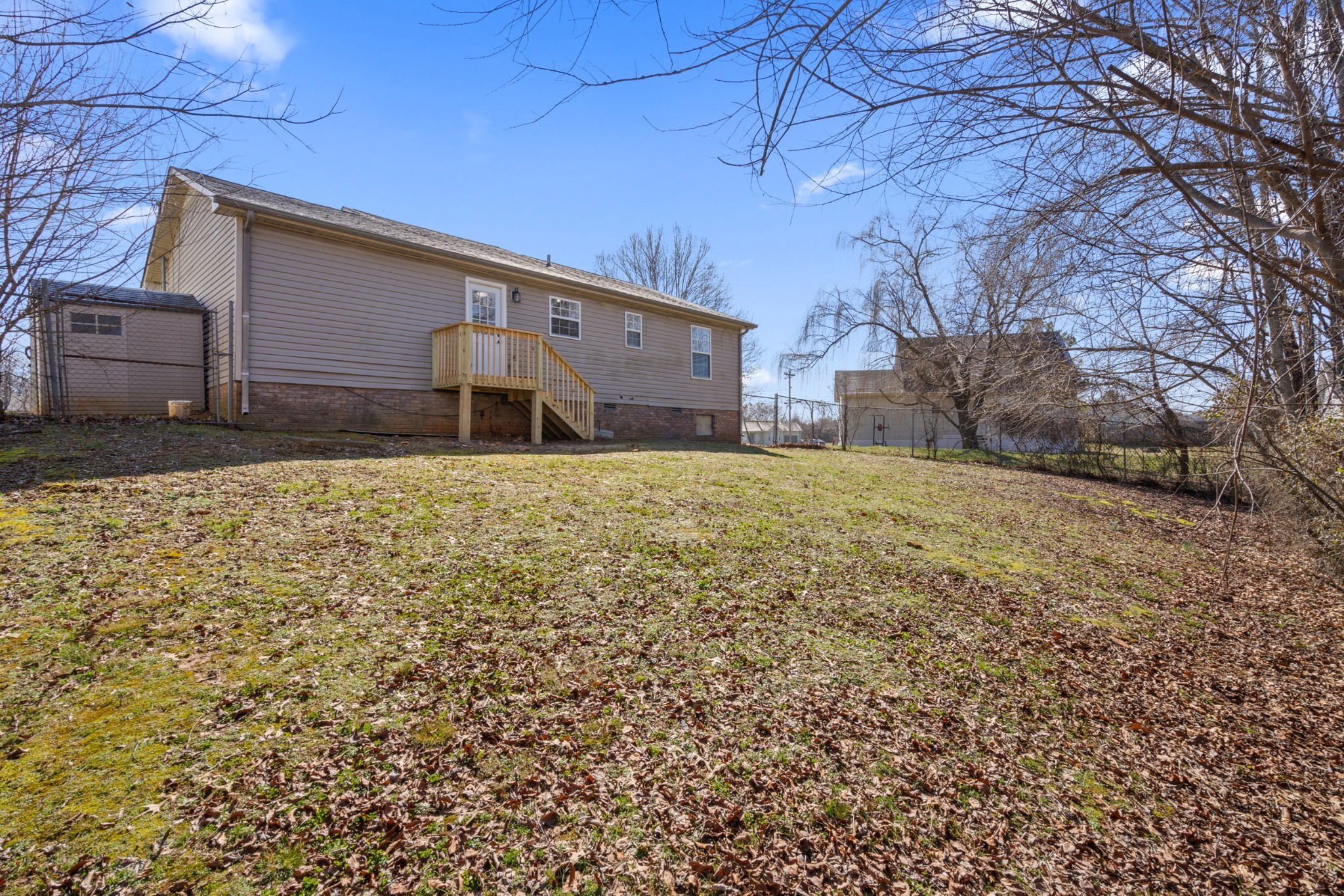 963 Van Buren Ave Property Photo 2