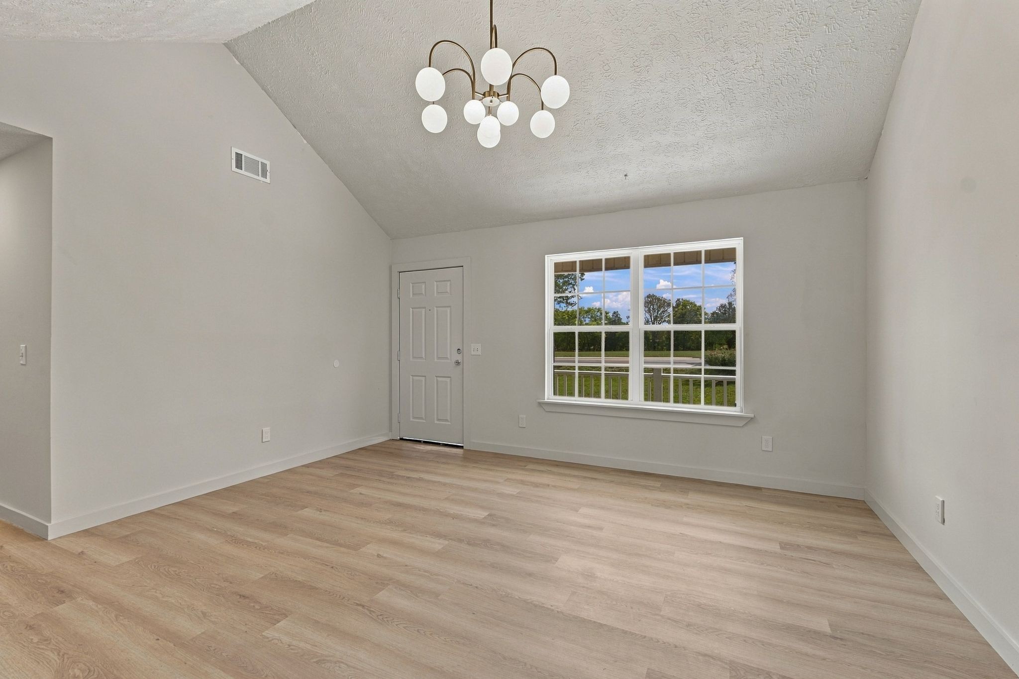 1023 E Jefferson Pike Property Photo 16