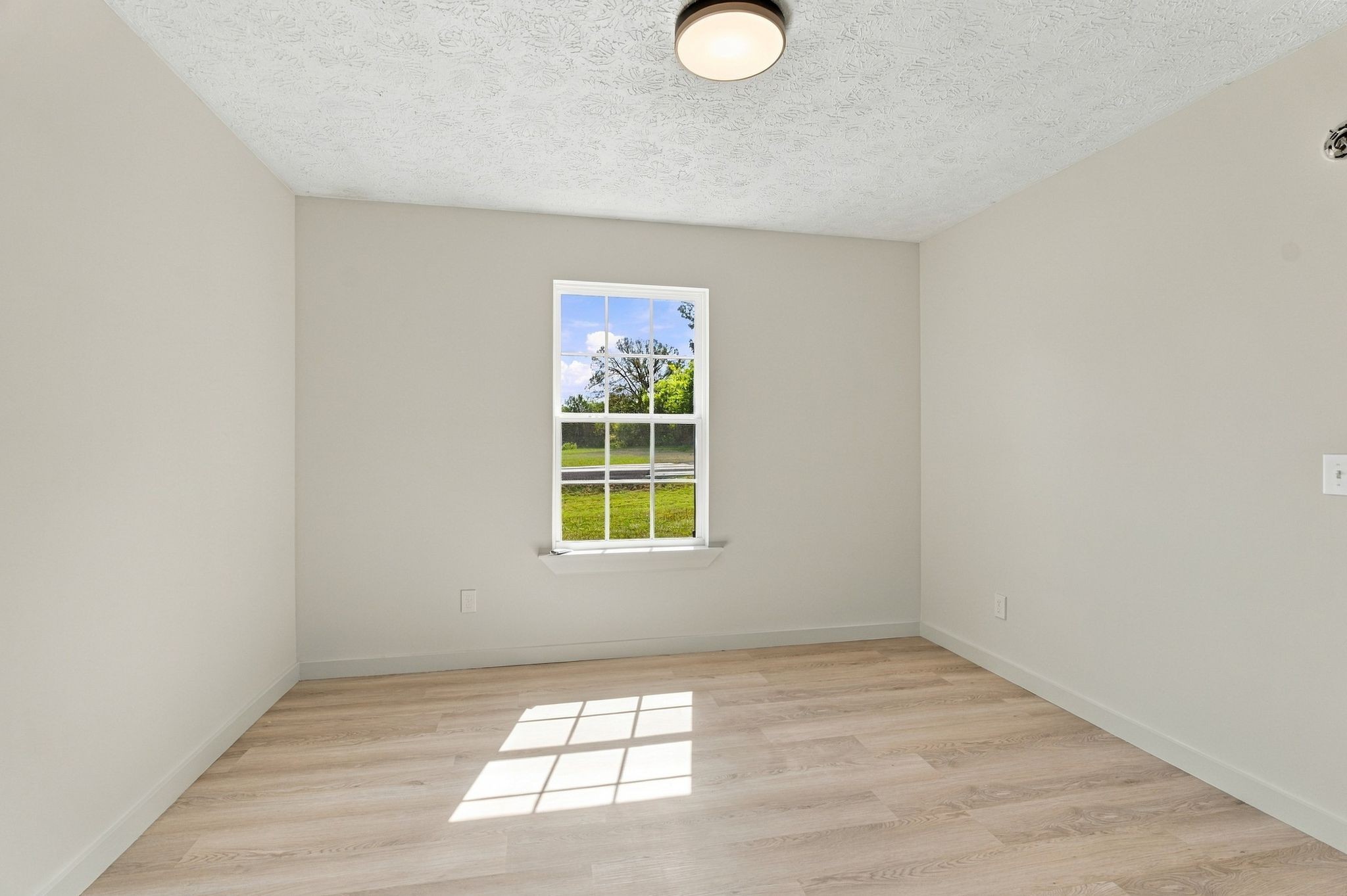 1023 E Jefferson Pike Property Photo 20
