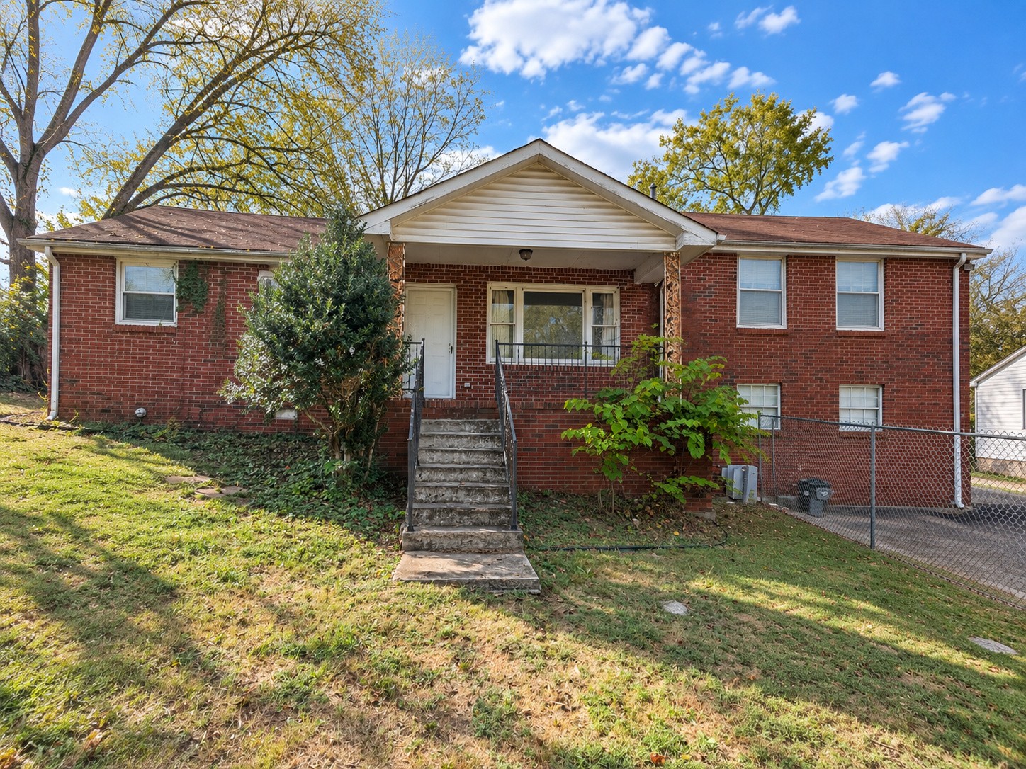 1602 Meridian St Property Photo 1