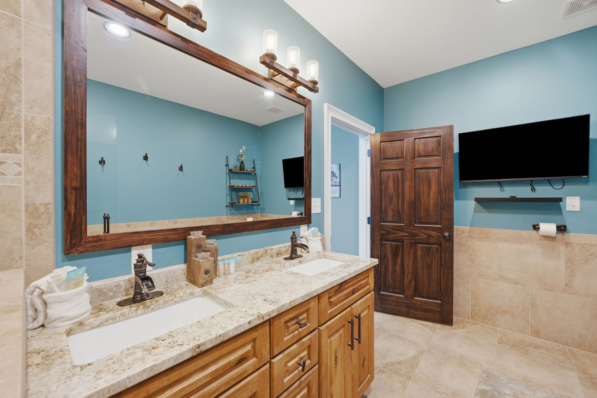 2029 Windy Ln Property Photo 31