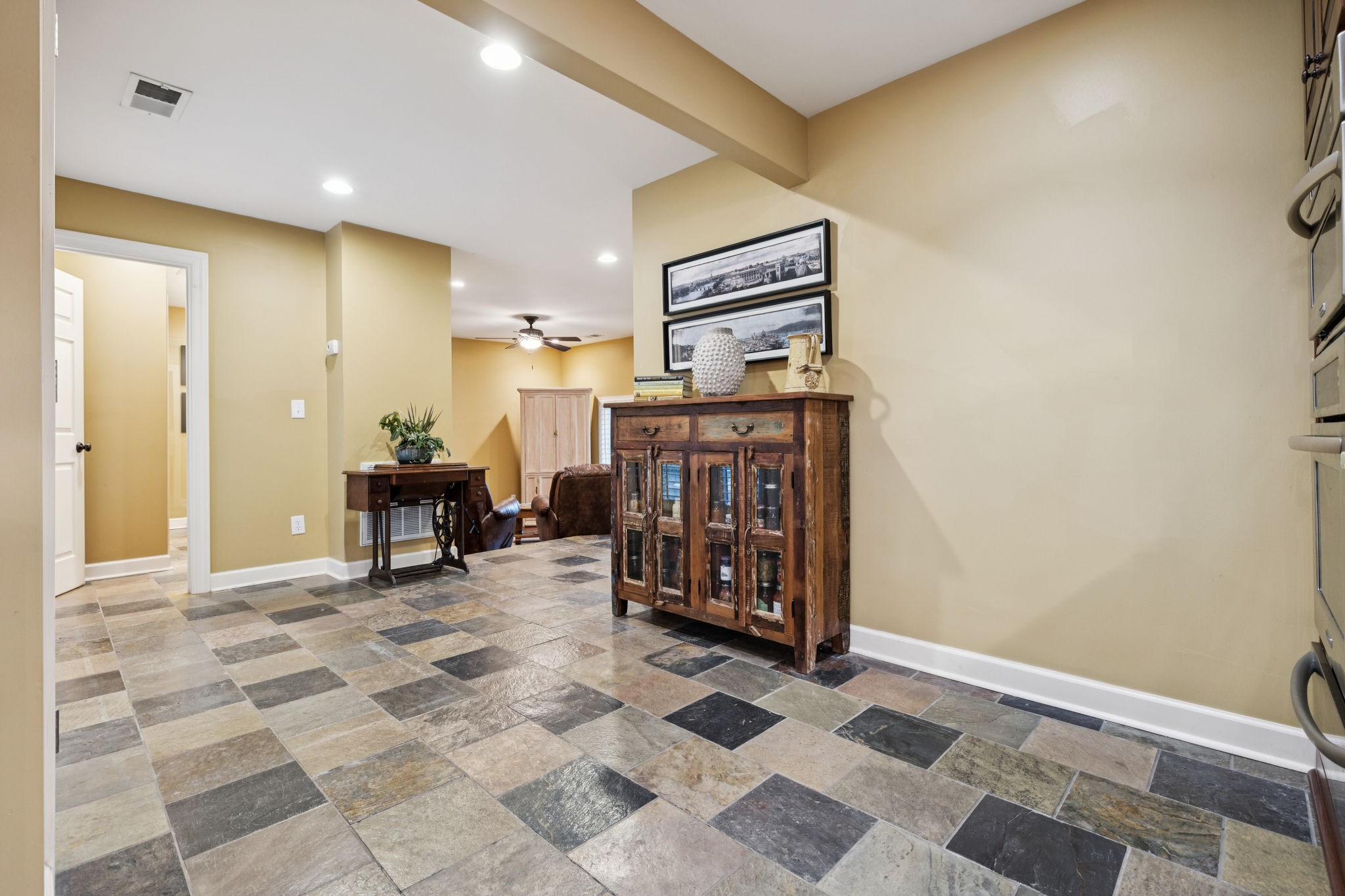 4451 Chandler Rd Property Photo 12