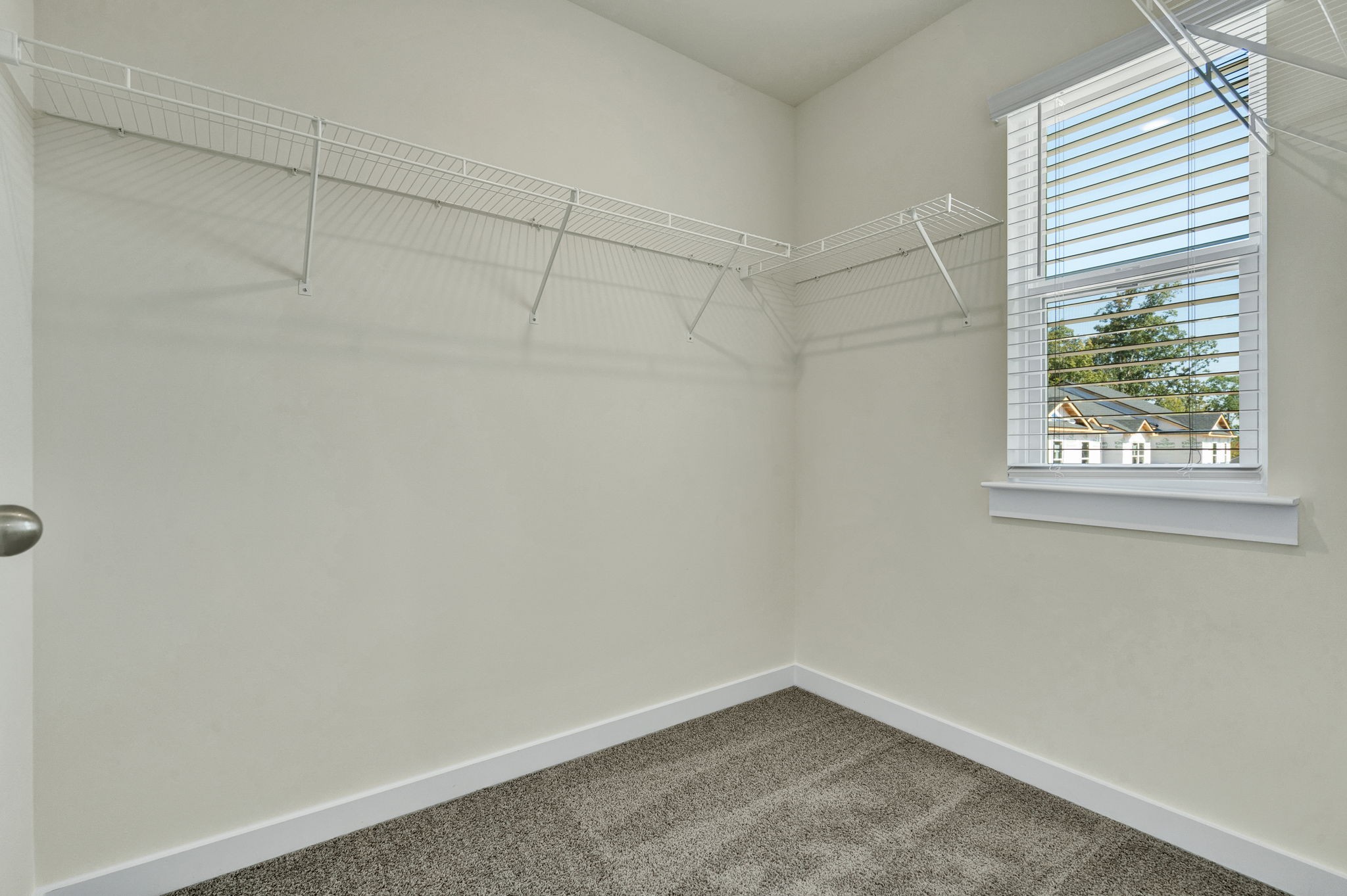 4093 Belcourt Dr, Ne Property Photo 27