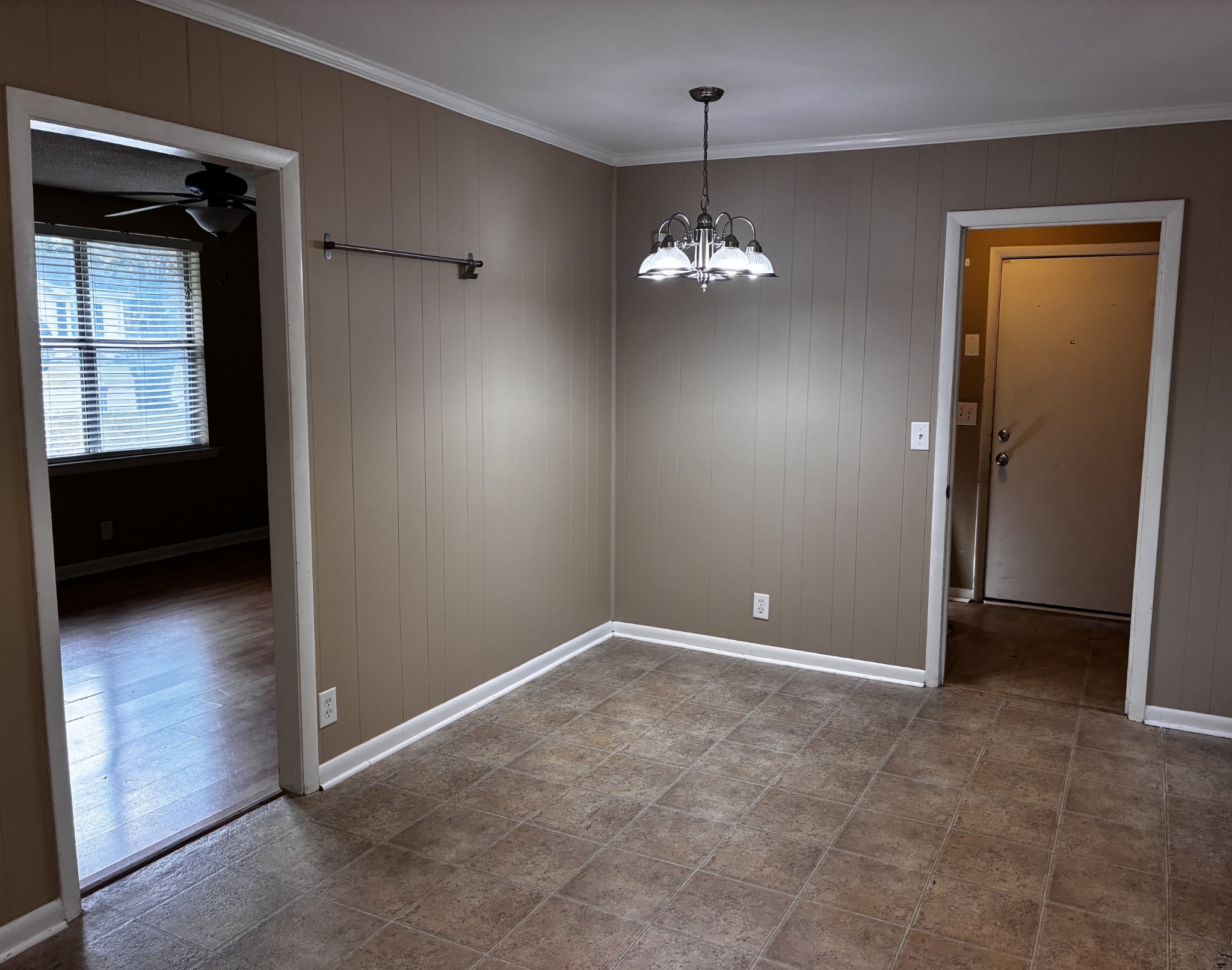 212 Sunny Acre Dr Property Photo 6