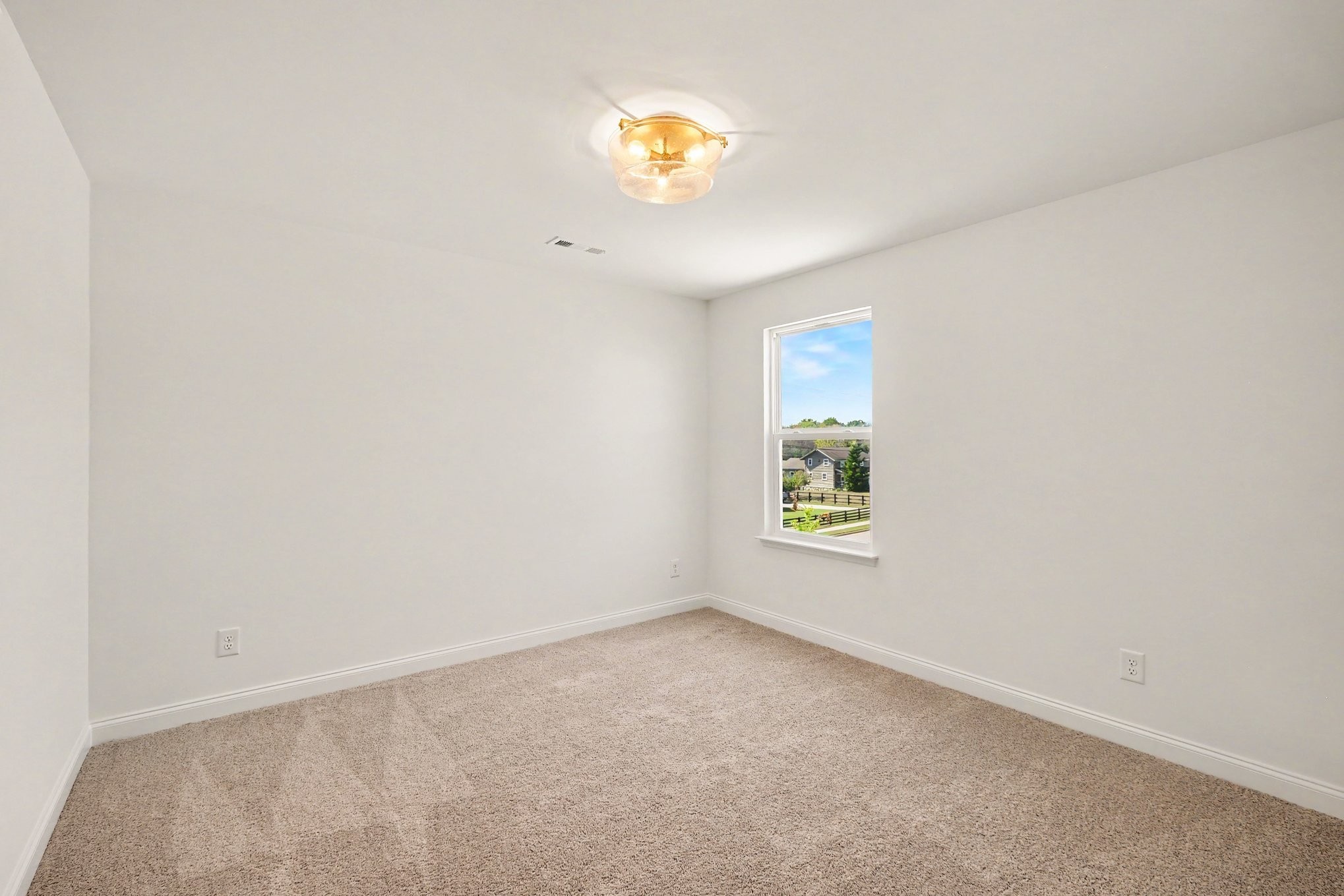 4633 Hessey Rd Property Photo 22