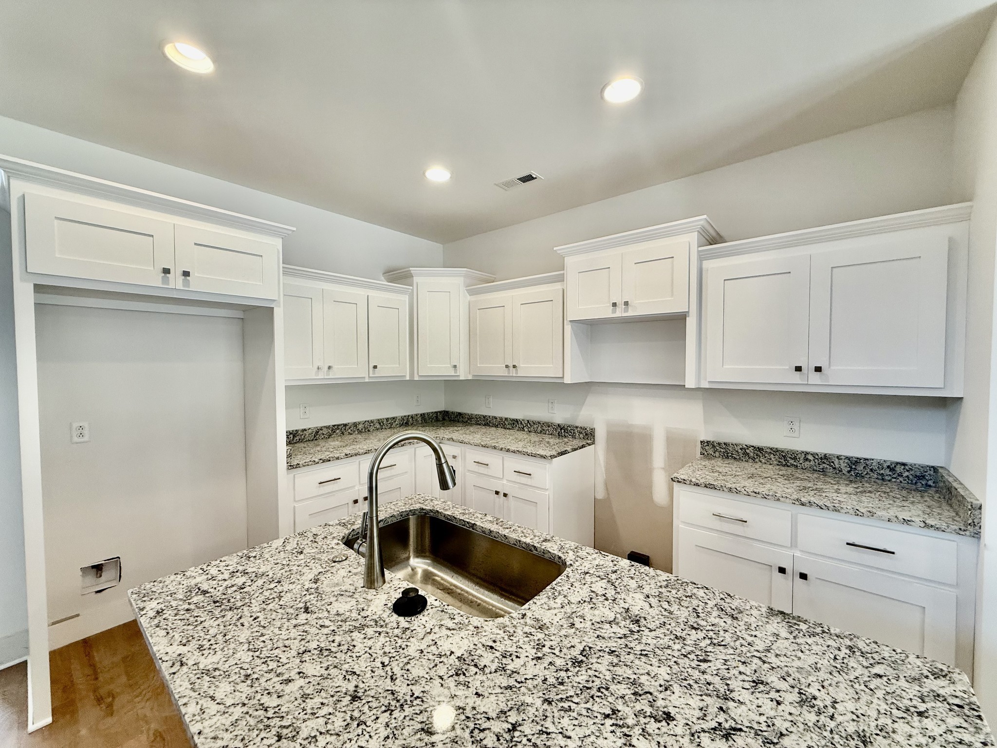 1439 Unionville Deason Road Property Photo 3