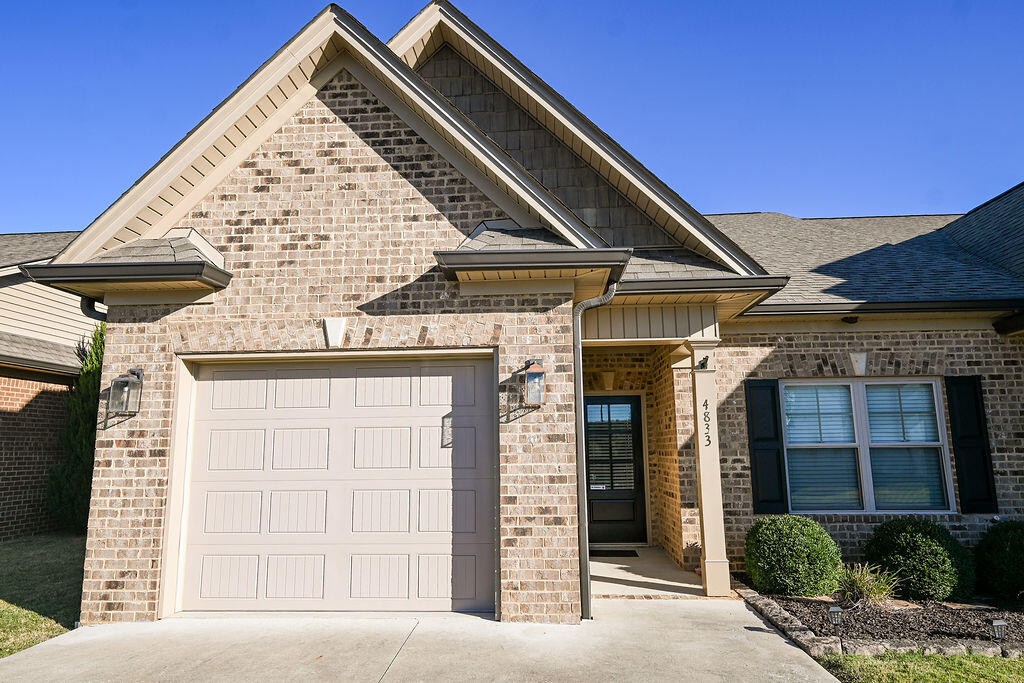 4833 Grove Park Drive, Ne Property Photo 1