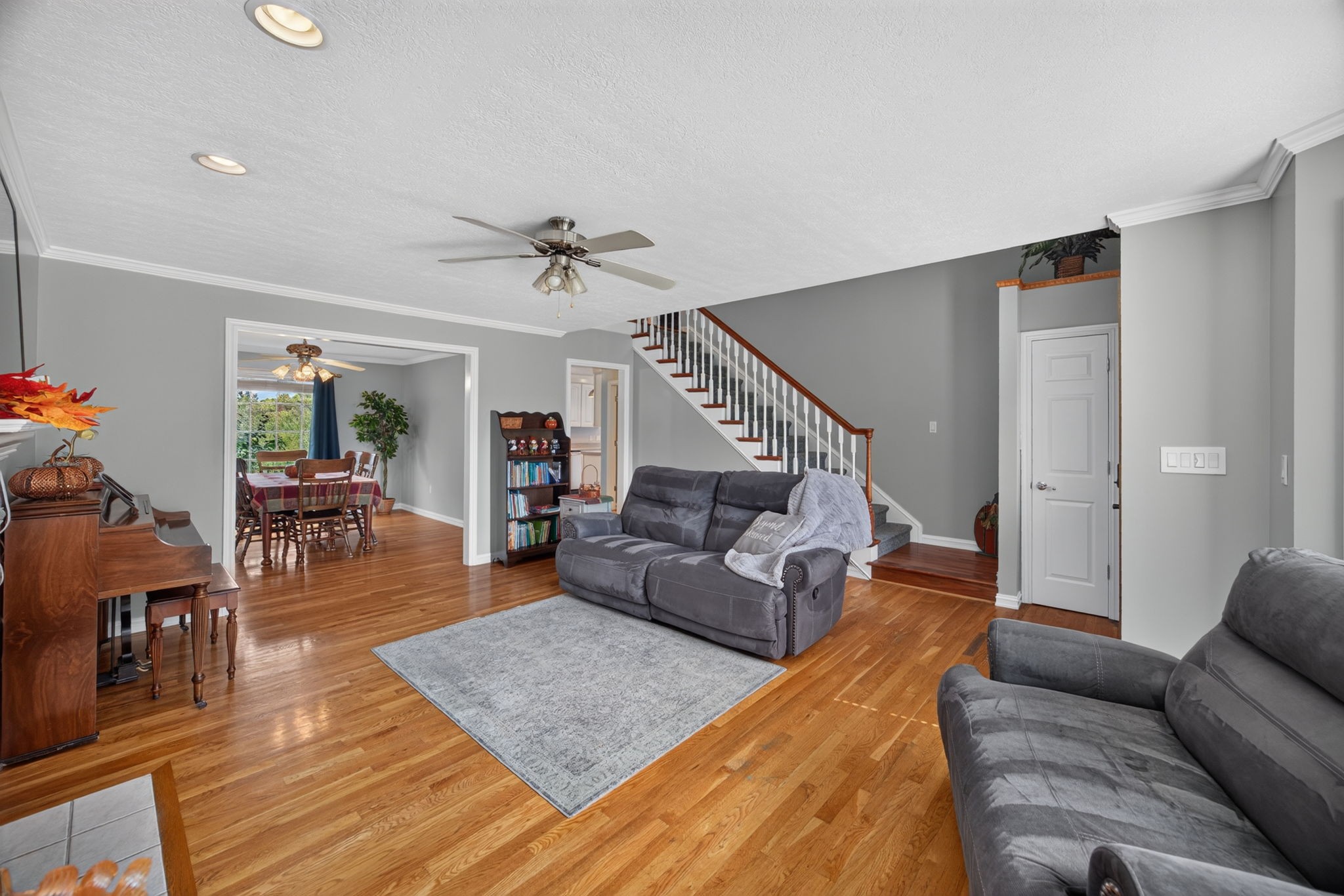 3730 Brookwood Dr Property Photo 4