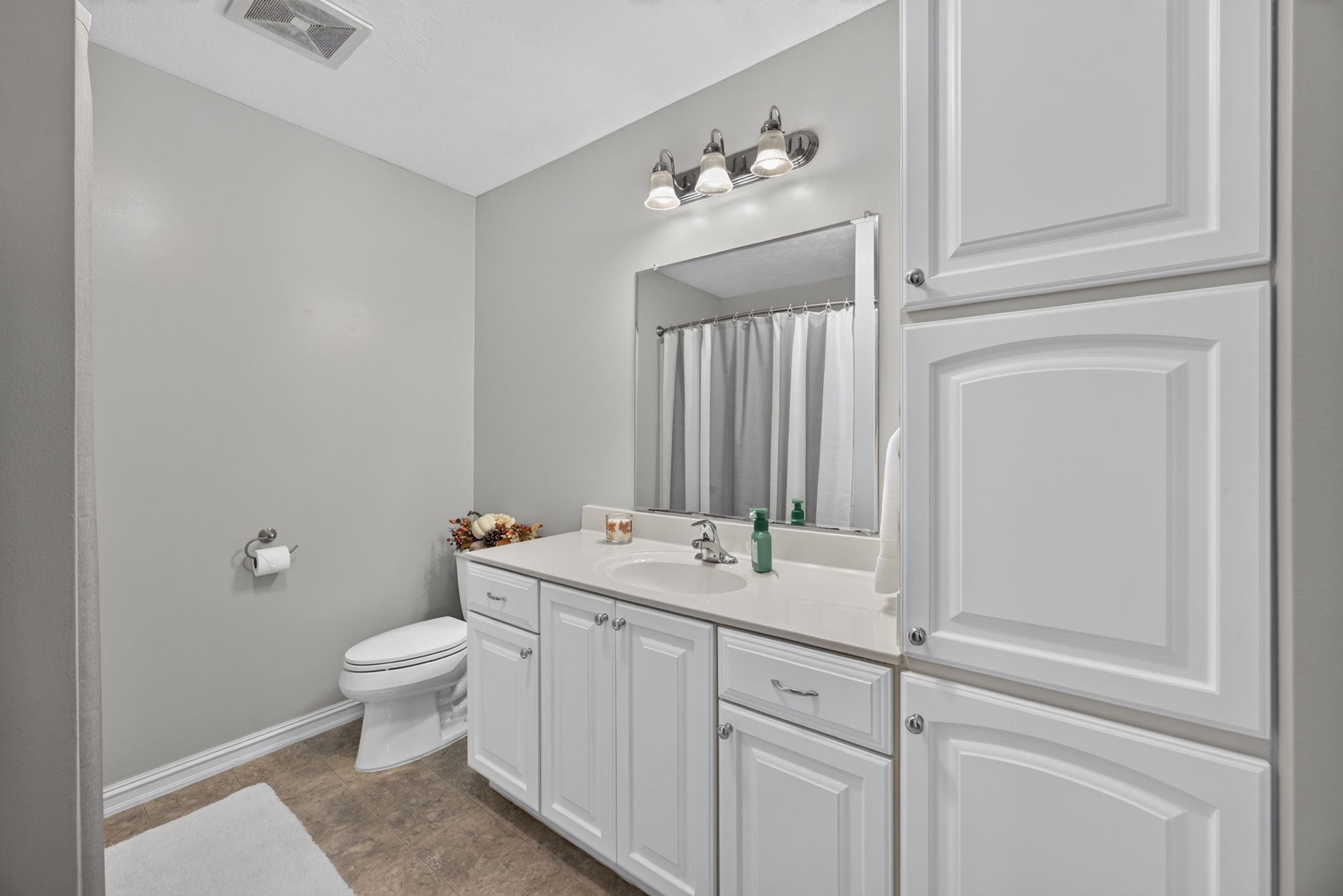 3730 Brookwood Dr Property Photo 24