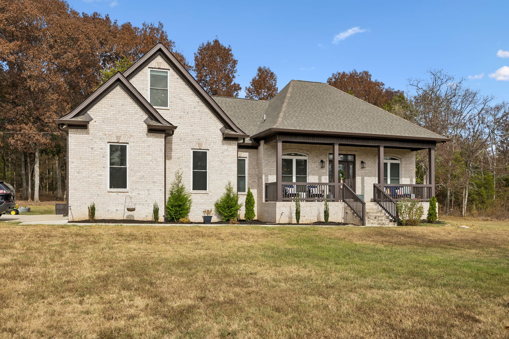 2713 Newcut Rd Property Photo 1