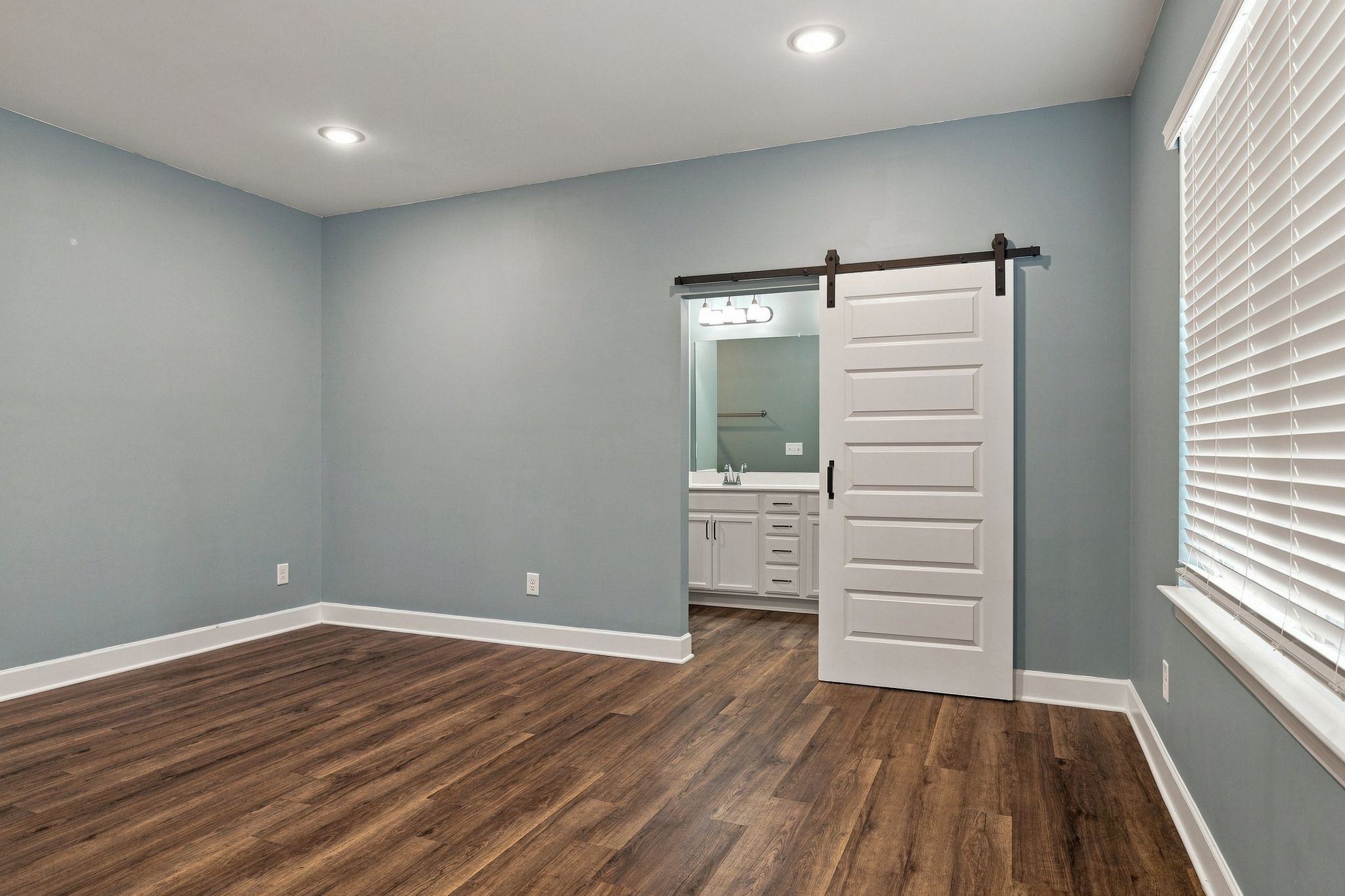 2532 Elmcroft Ave Property Photo 13