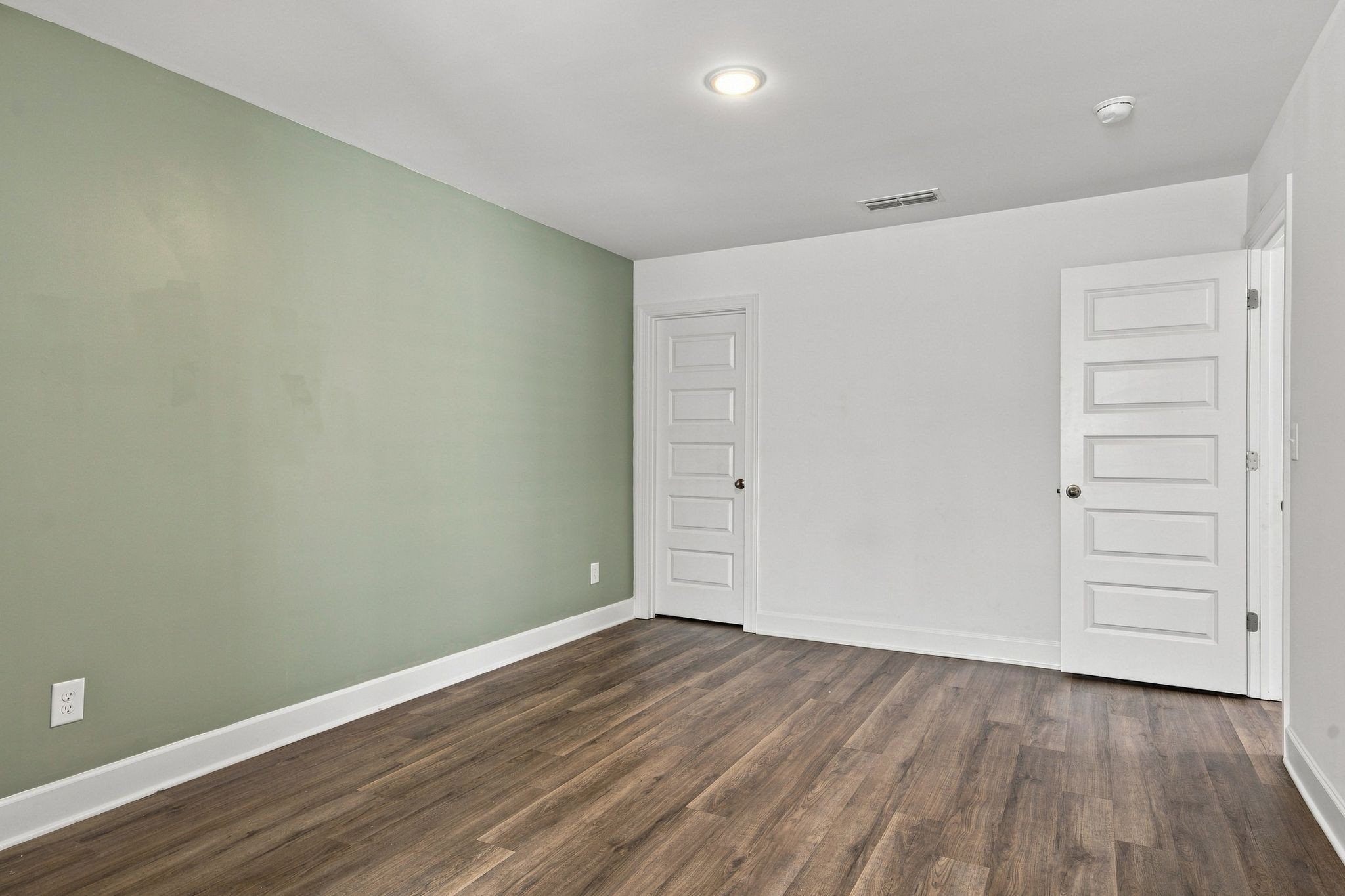 2532 Elmcroft Ave Property Photo 29