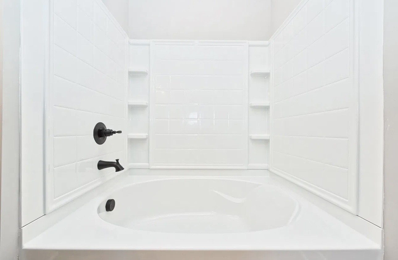 569 White Rd Property Photo 12