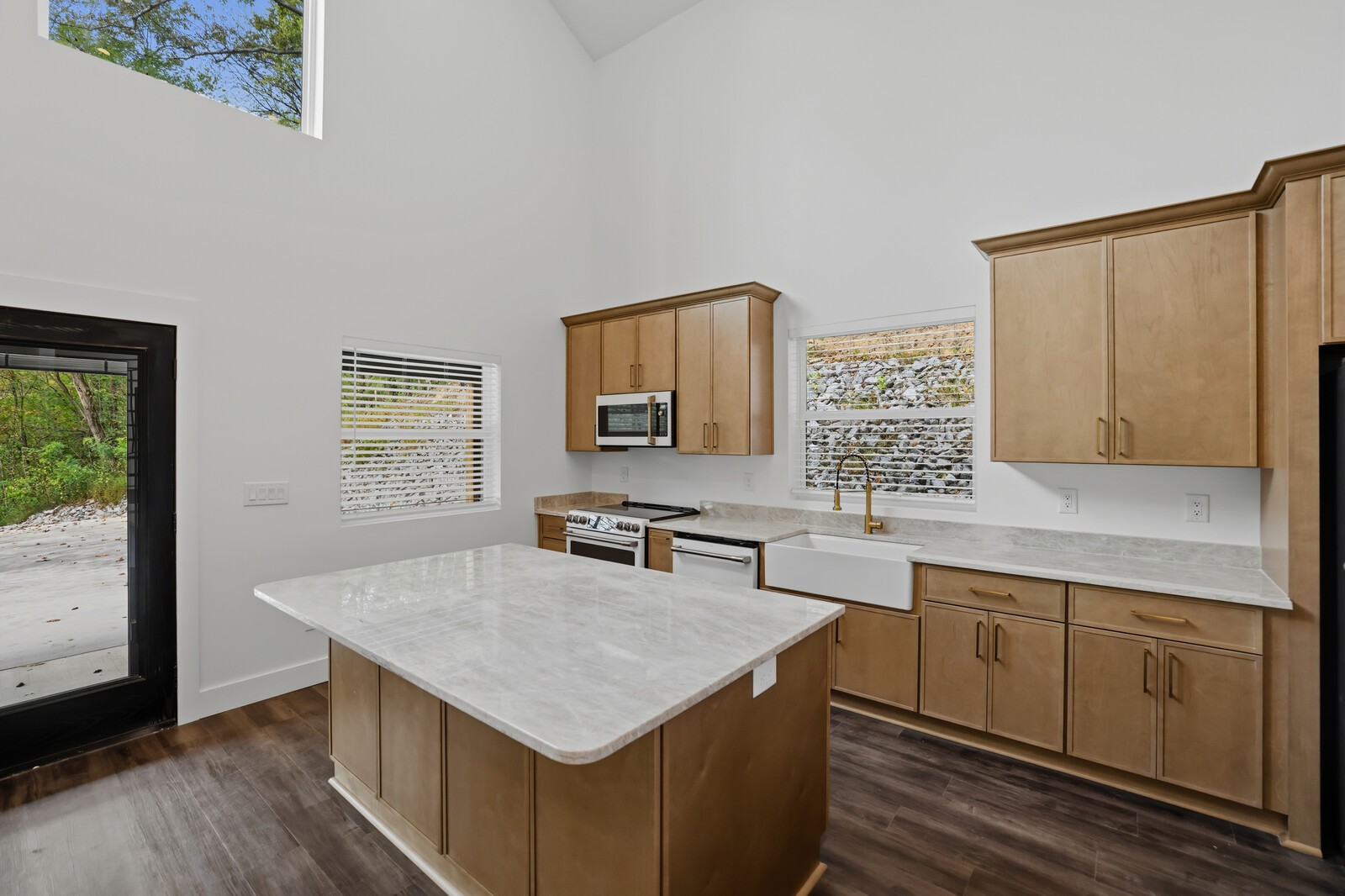 750 Harbor Dr Property Photo 15