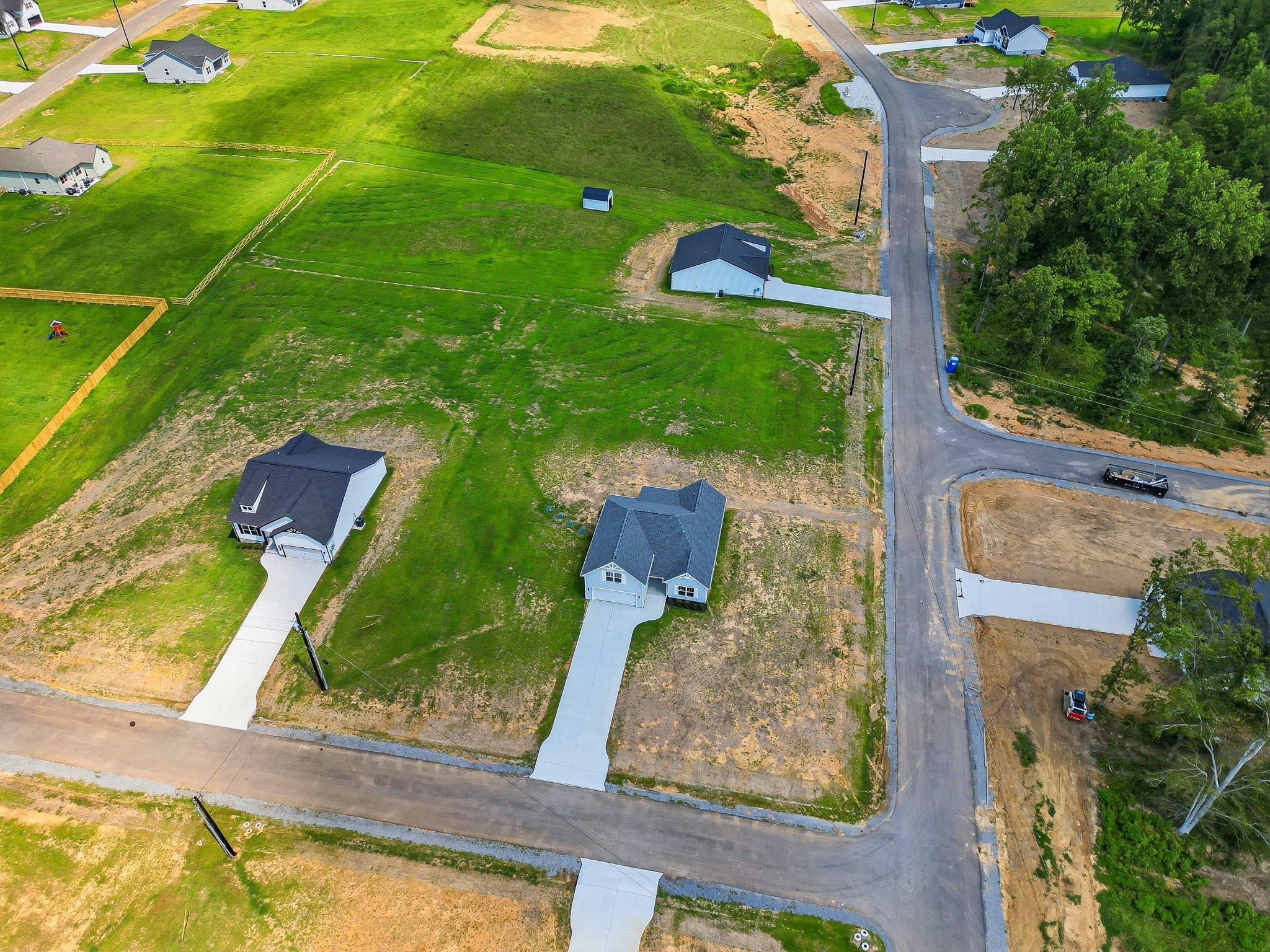 400 Marcella Court Property Photo 6