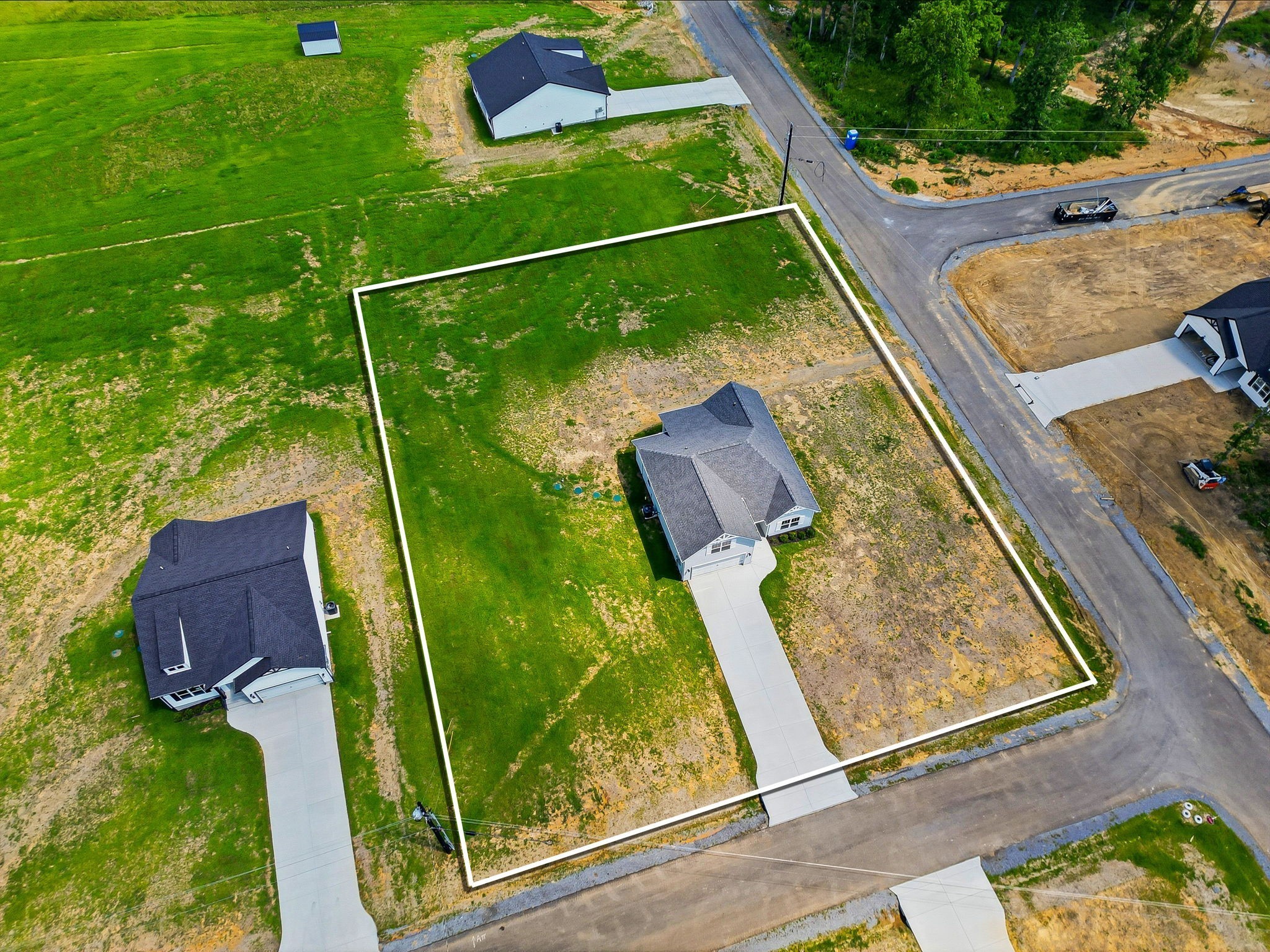 400 Marcella Court Property Photo 8