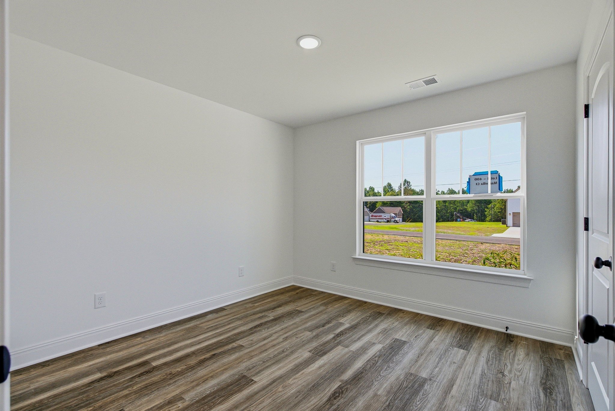 400 Marcella Court Property Photo 22