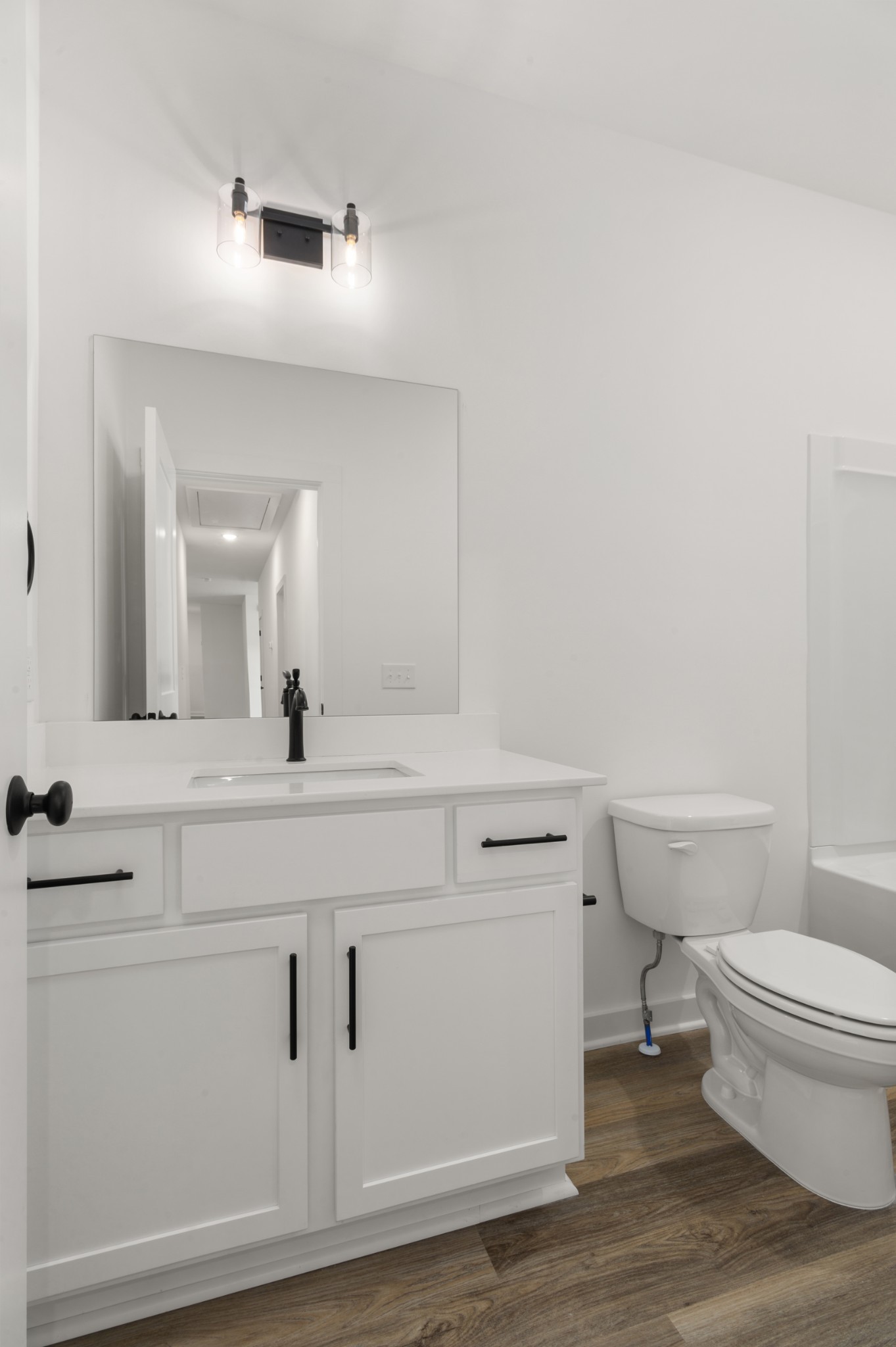2292 Nicholas Ave Property Photo 20