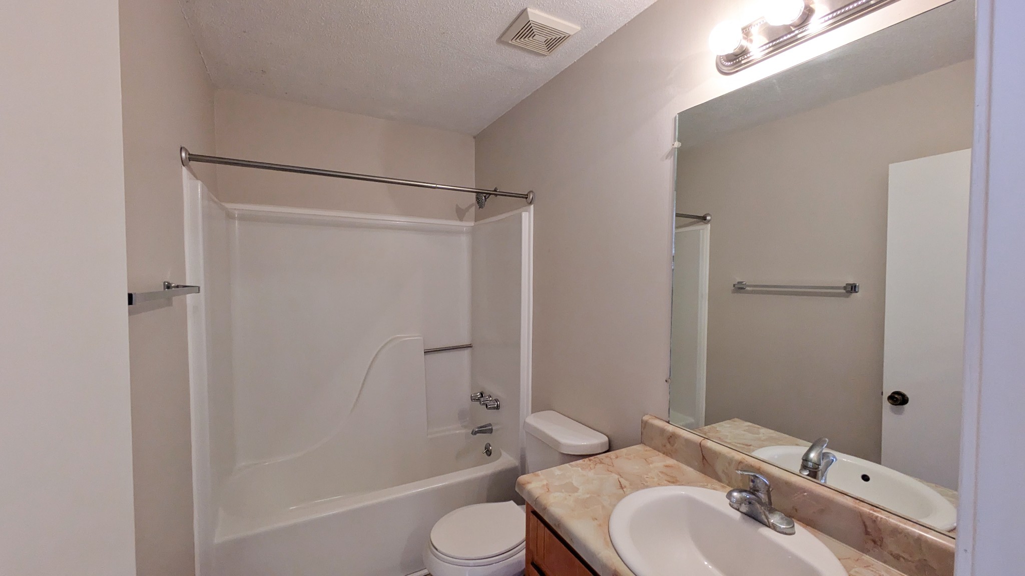 1531 E Knollwood Cir Property Photo 17