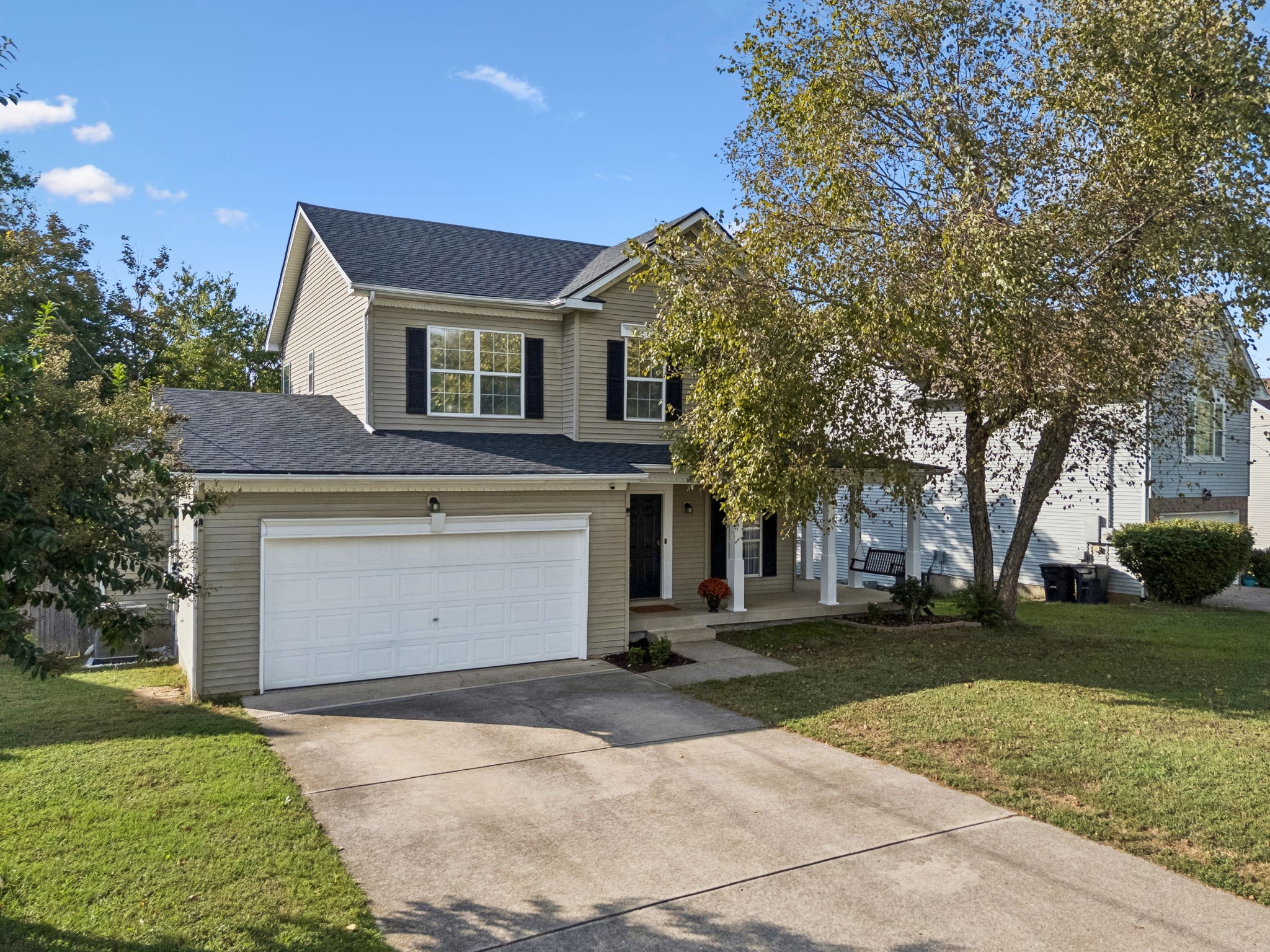 122 Waters Edge Ln Property Photo 1