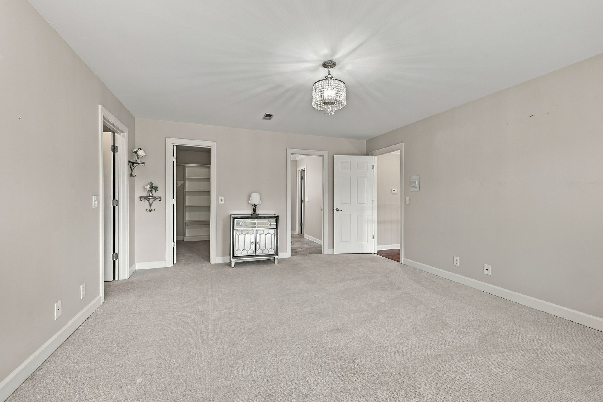 1412 Arrowhead Dr Property Photo 32
