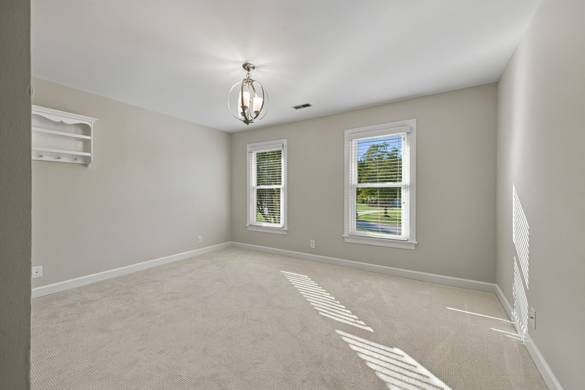 1412 Arrowhead Dr Property Photo 35