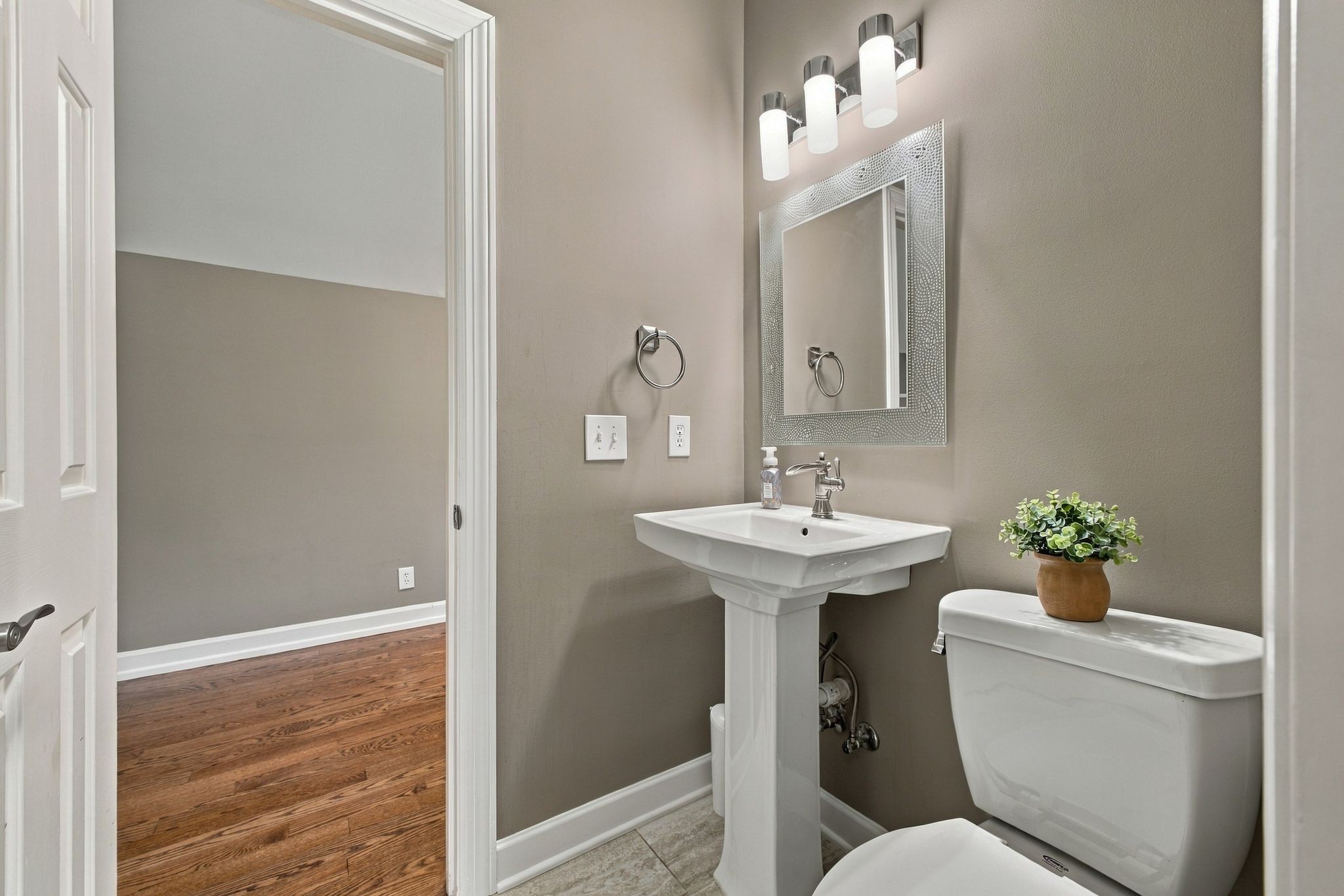 1412 Arrowhead Dr Property Photo 46