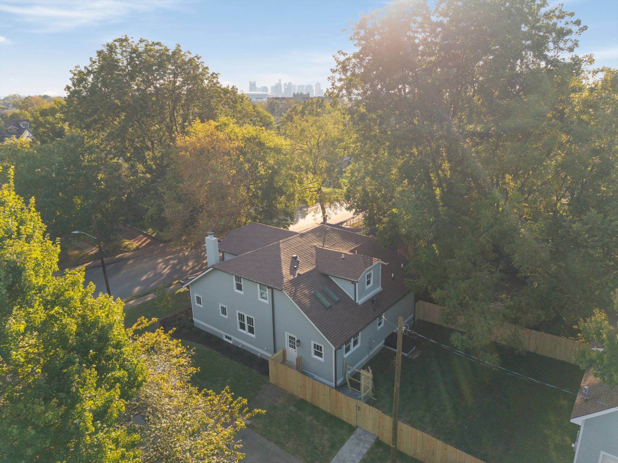 1121 Calvin Ave Property Photo 69