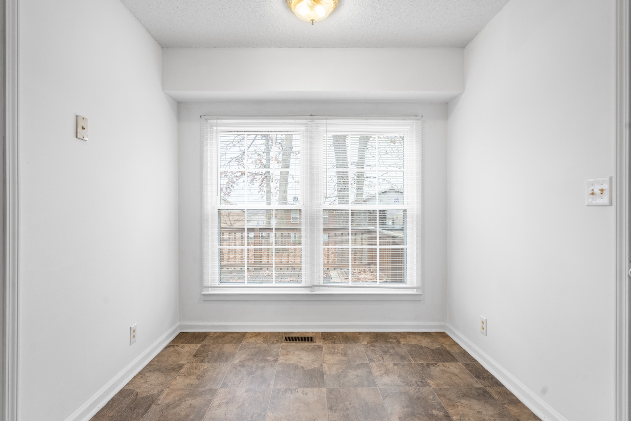 242 Millstone Cir Property Photo 10