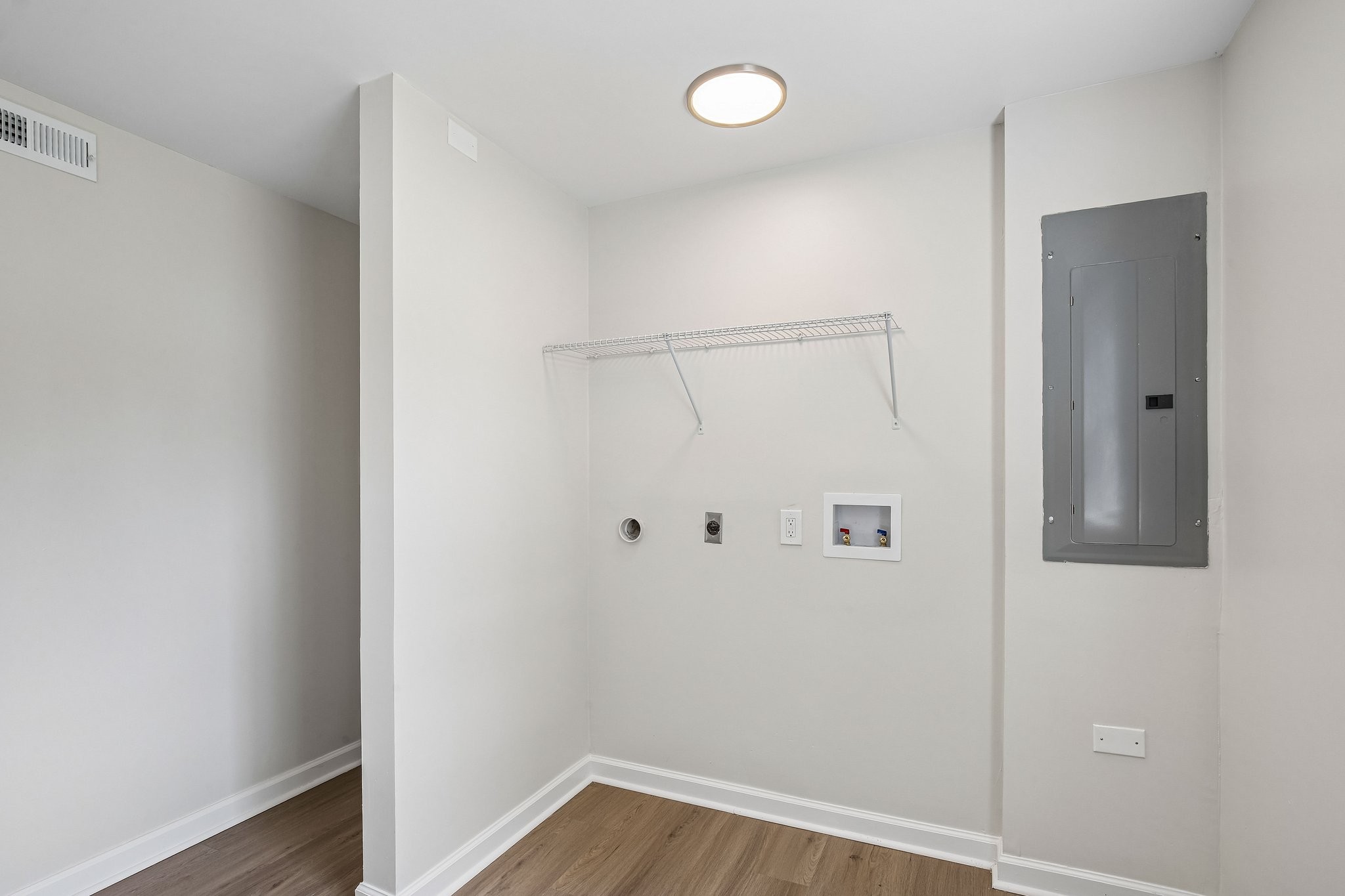 310 Rue Le Mans Dr Property Photo 13