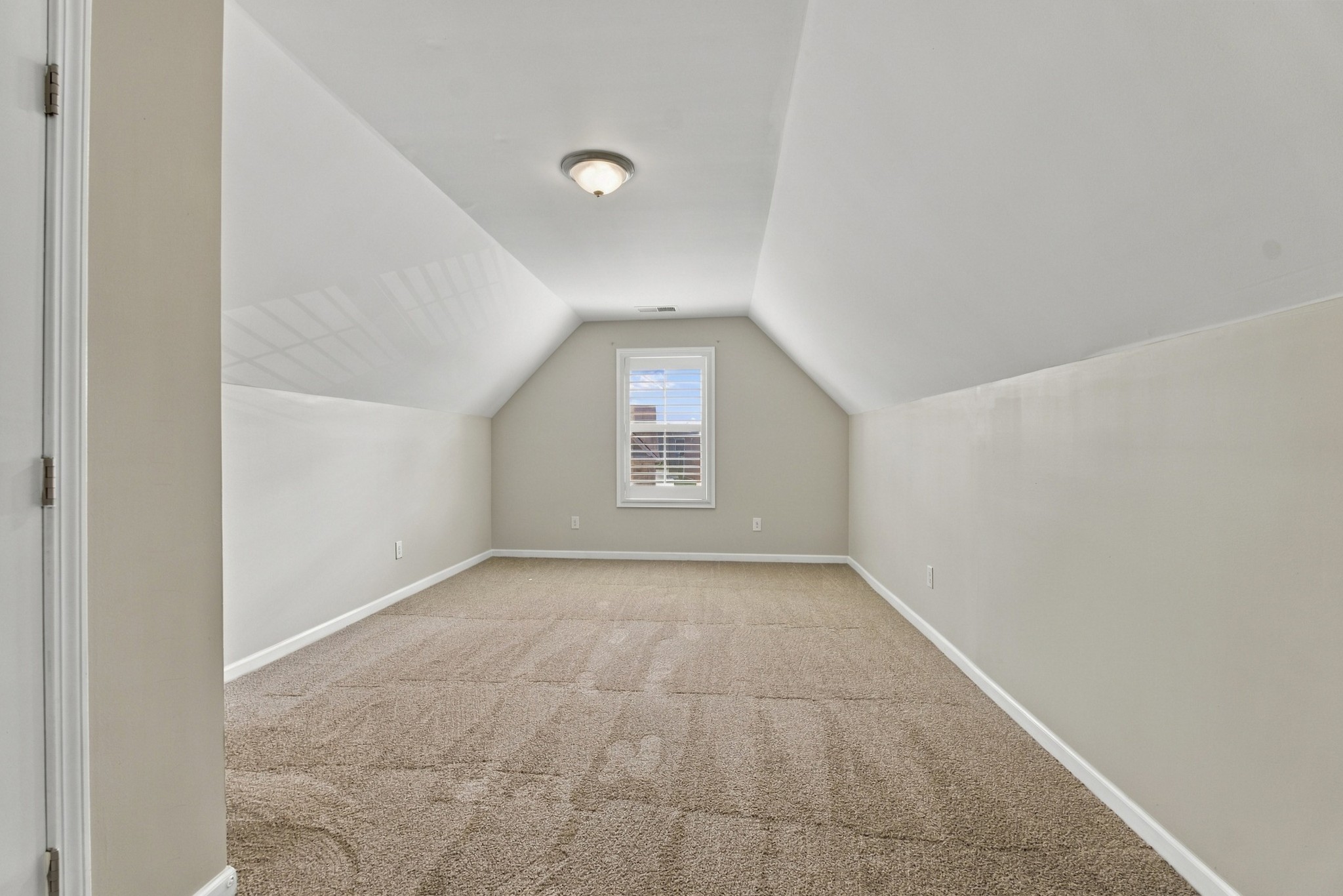 923 Lunette Dr Property Photo 38