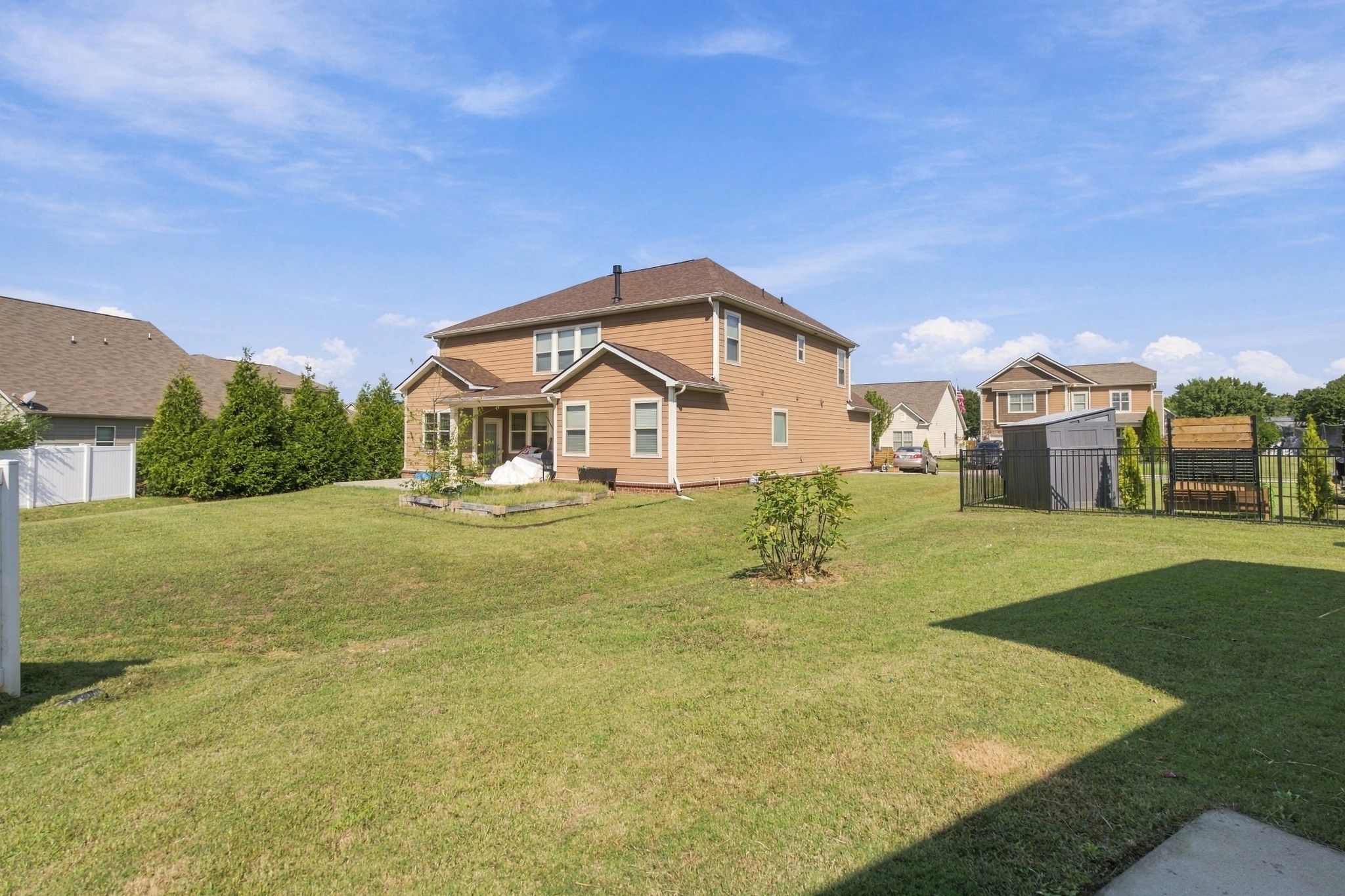 923 Lunette Dr Property Photo 40