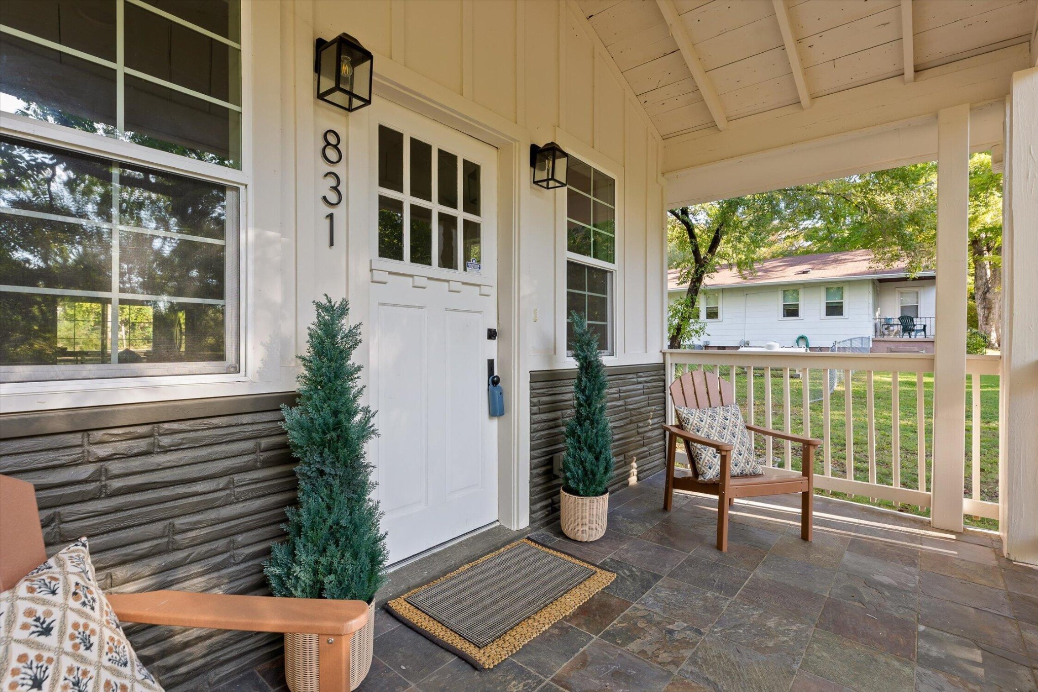 831 Fairmount Avenue Property Photo 3