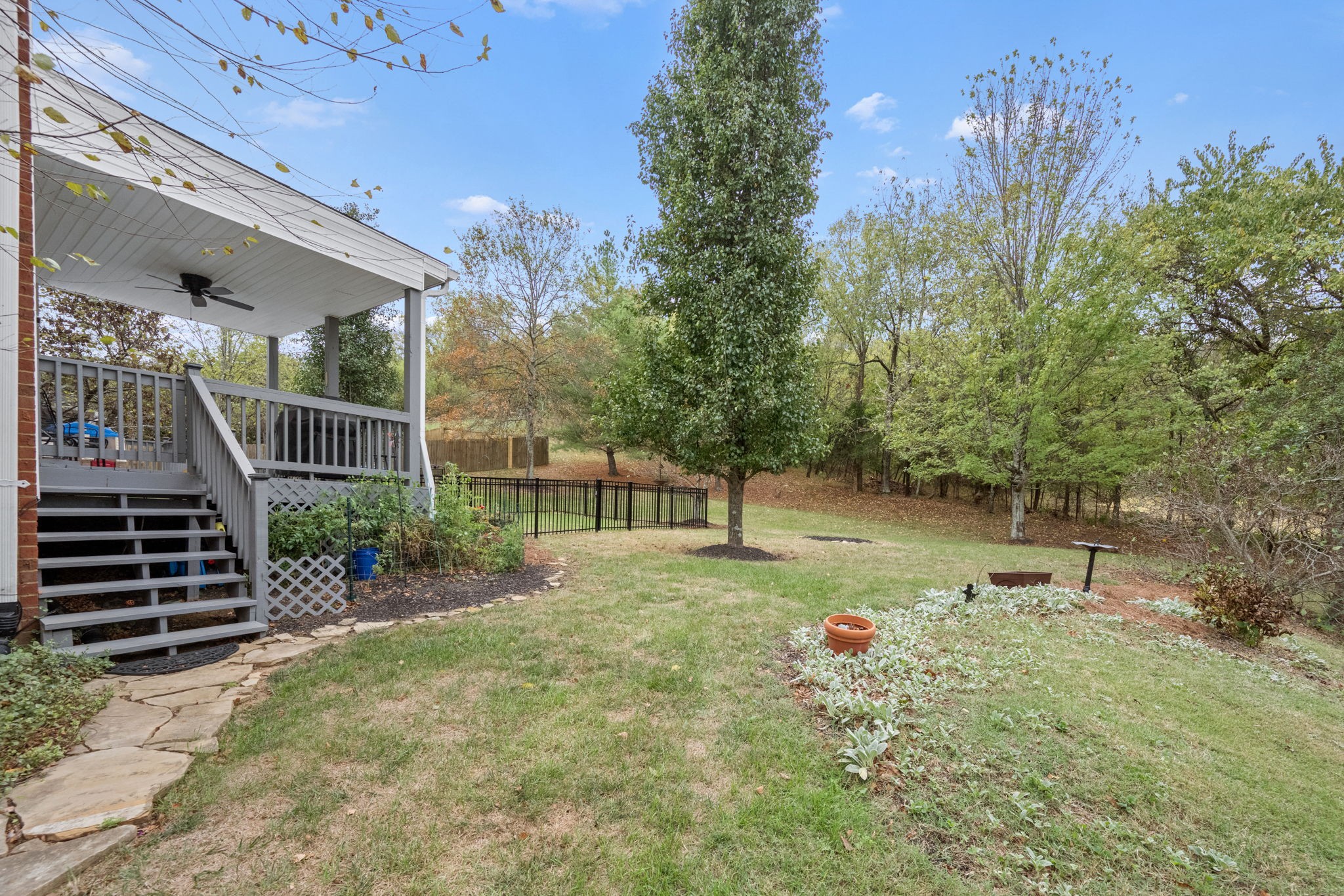 110 Crooked Creek Ct Property Photo 22