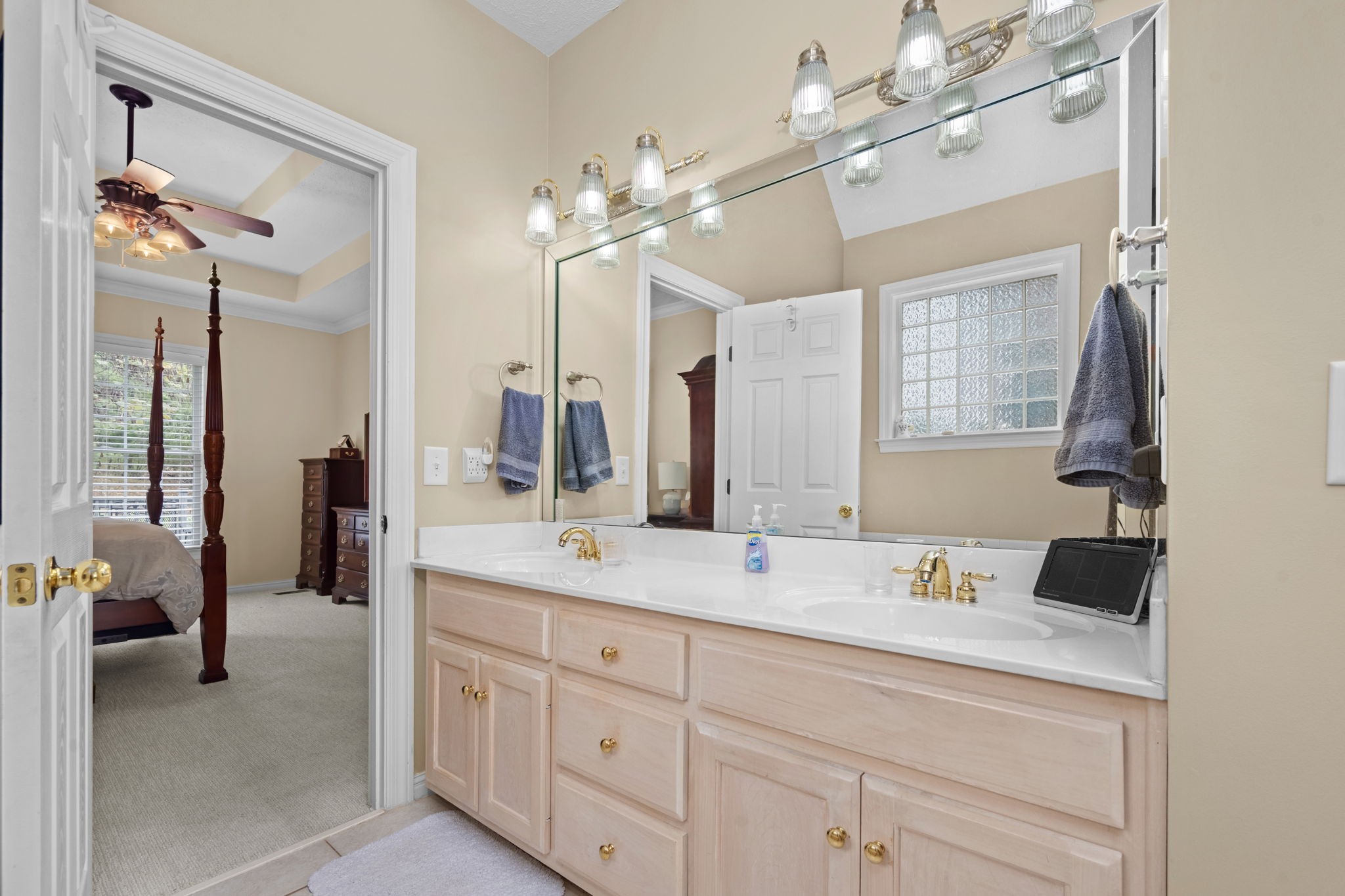 110 Crooked Creek Ct Property Photo 32