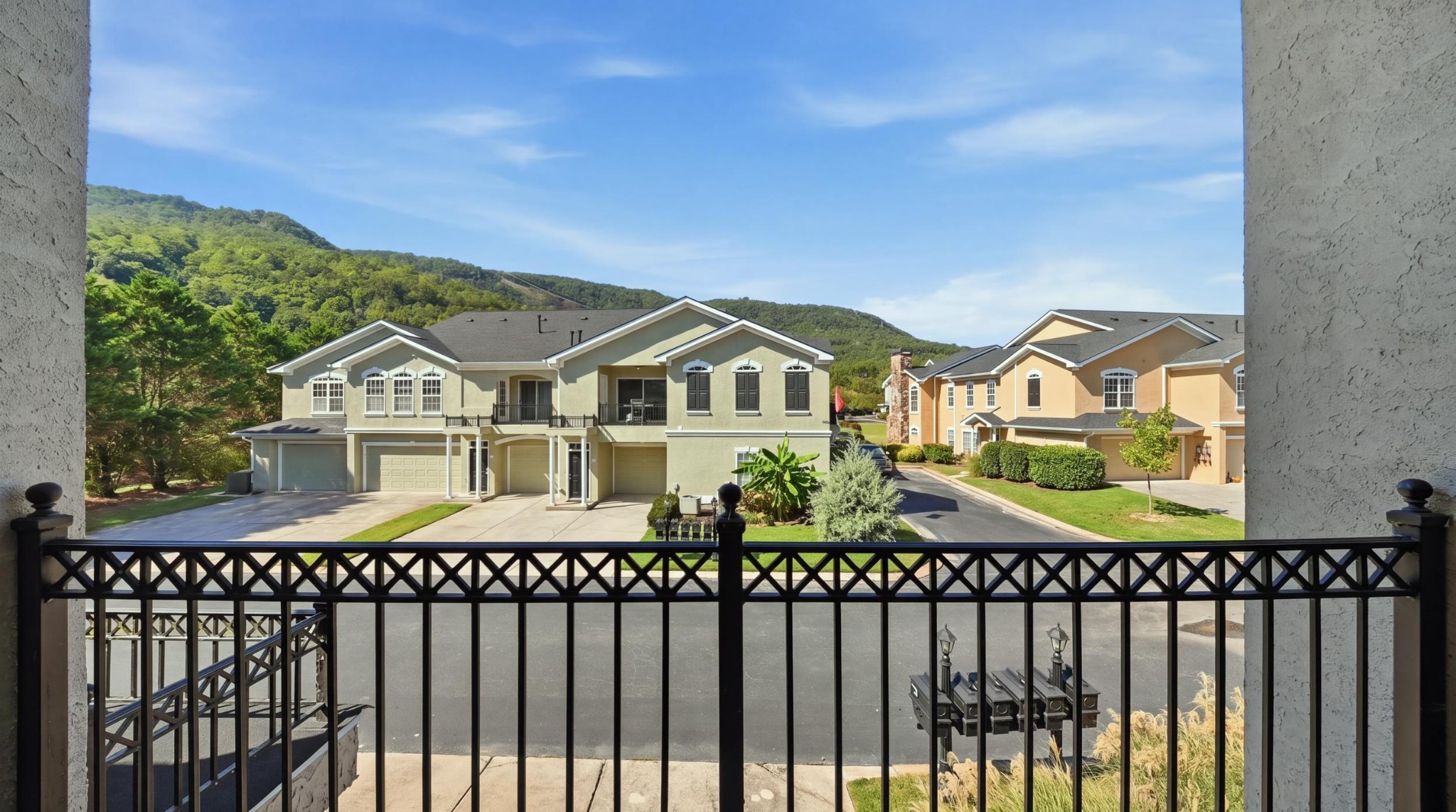 1305 Renaissance Court Property Photo 9