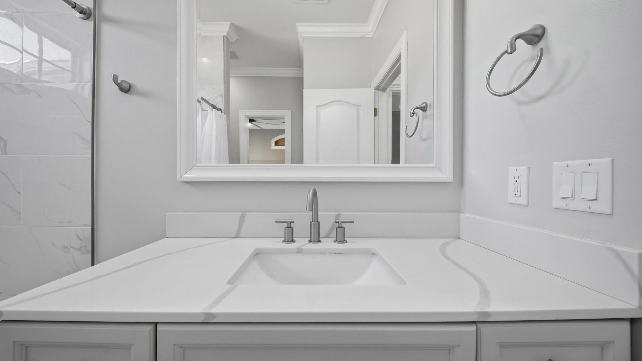 1305 Renaissance Court Property Photo 17