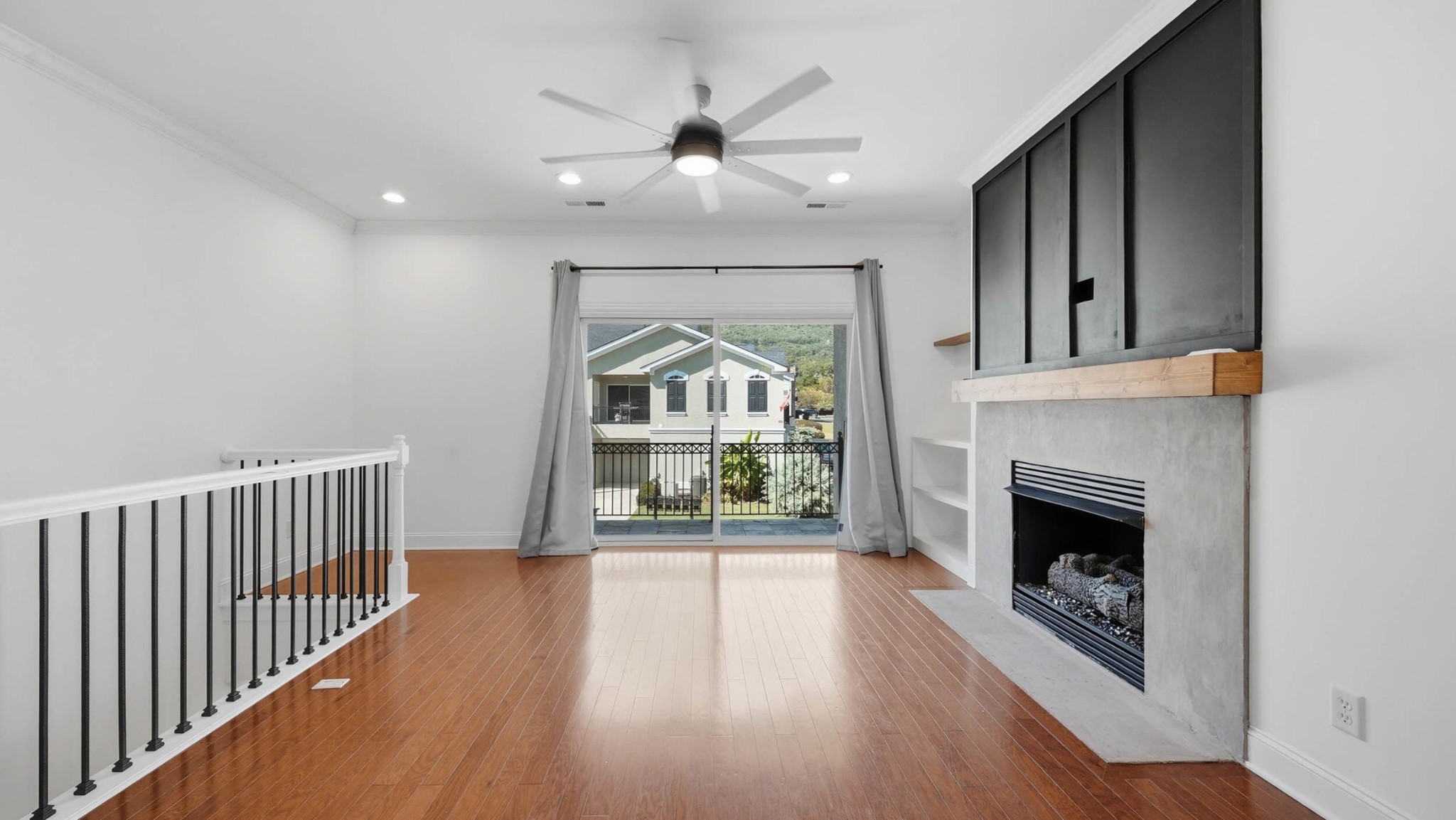 1305 Renaissance Court Property Photo 36