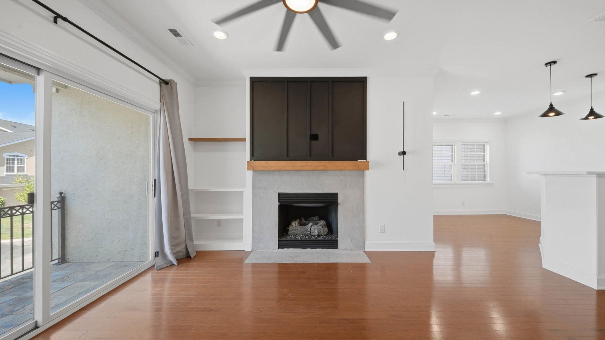 1305 Renaissance Court Property Photo 38