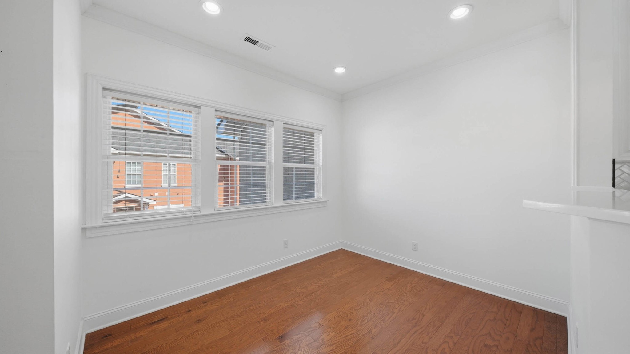 1305 Renaissance Court Property Photo 42