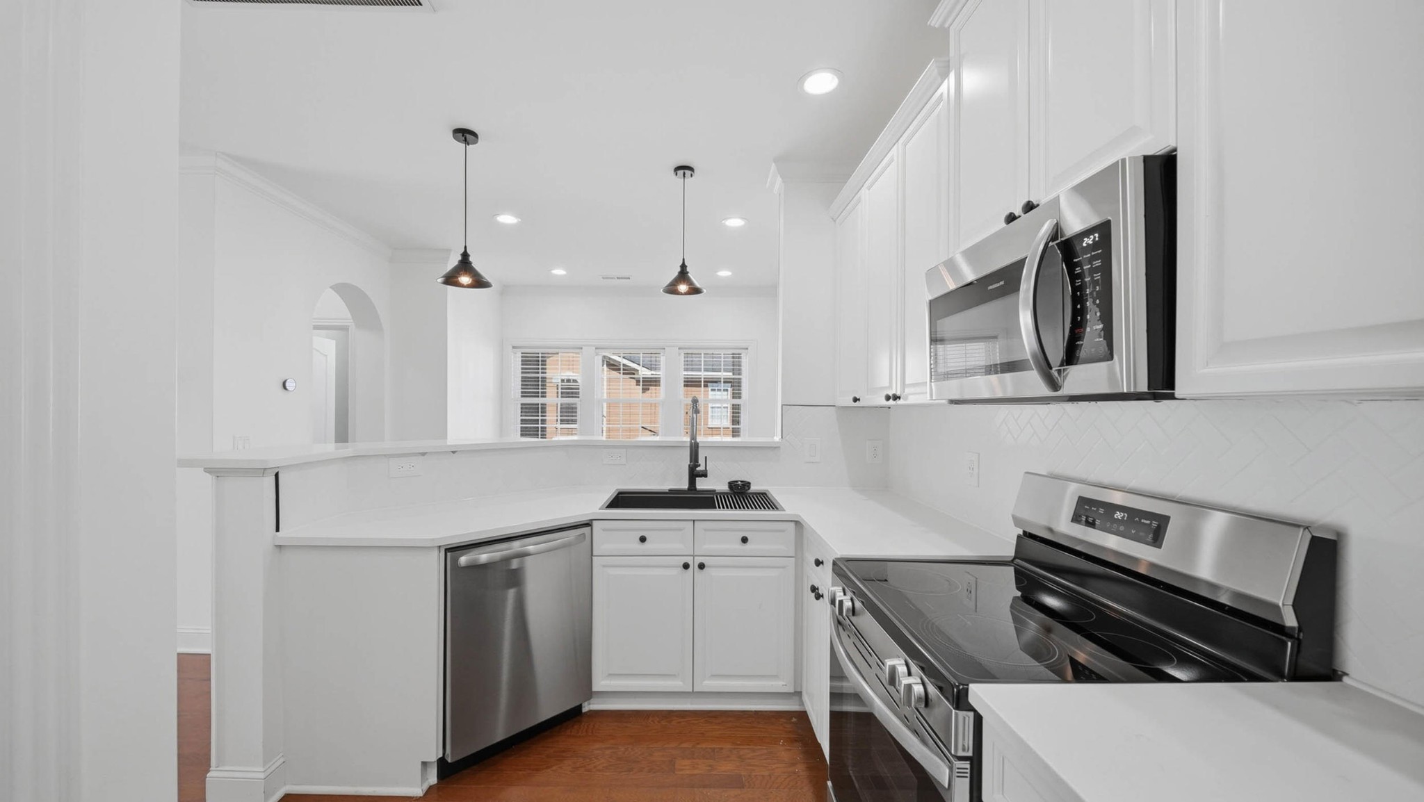 1305 Renaissance Court Property Photo 44