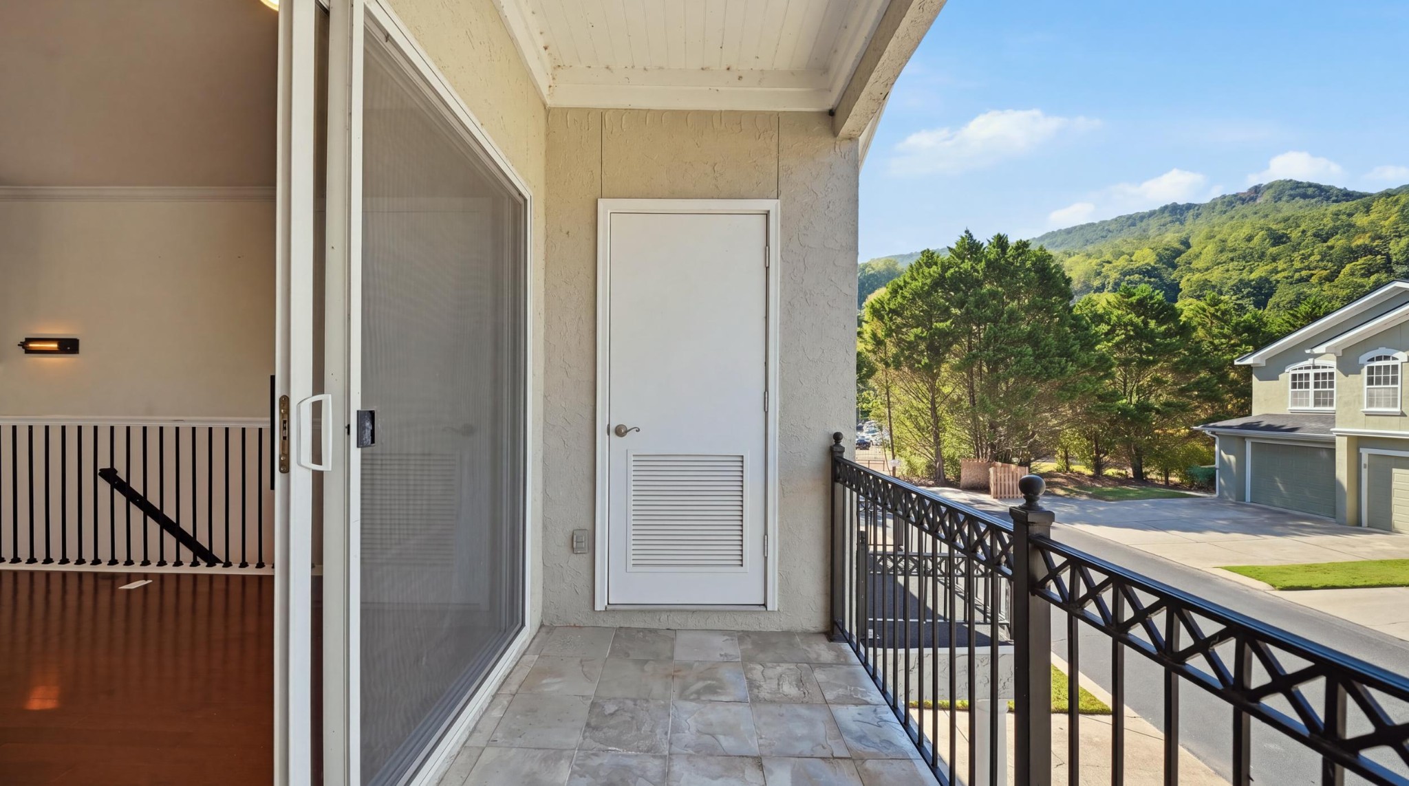 1305 Renaissance Court Property Photo 46