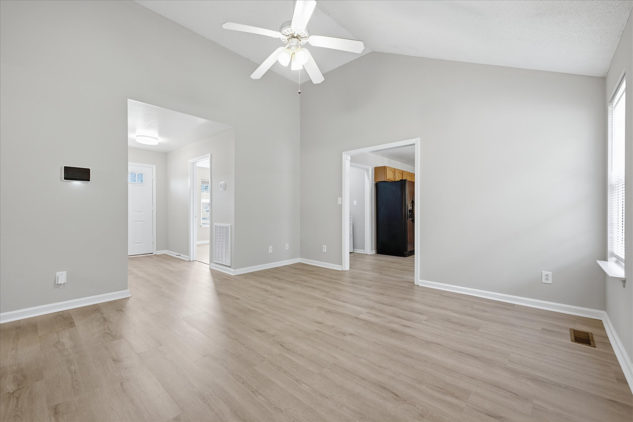 1041 Waterford Cir Property Photo 10