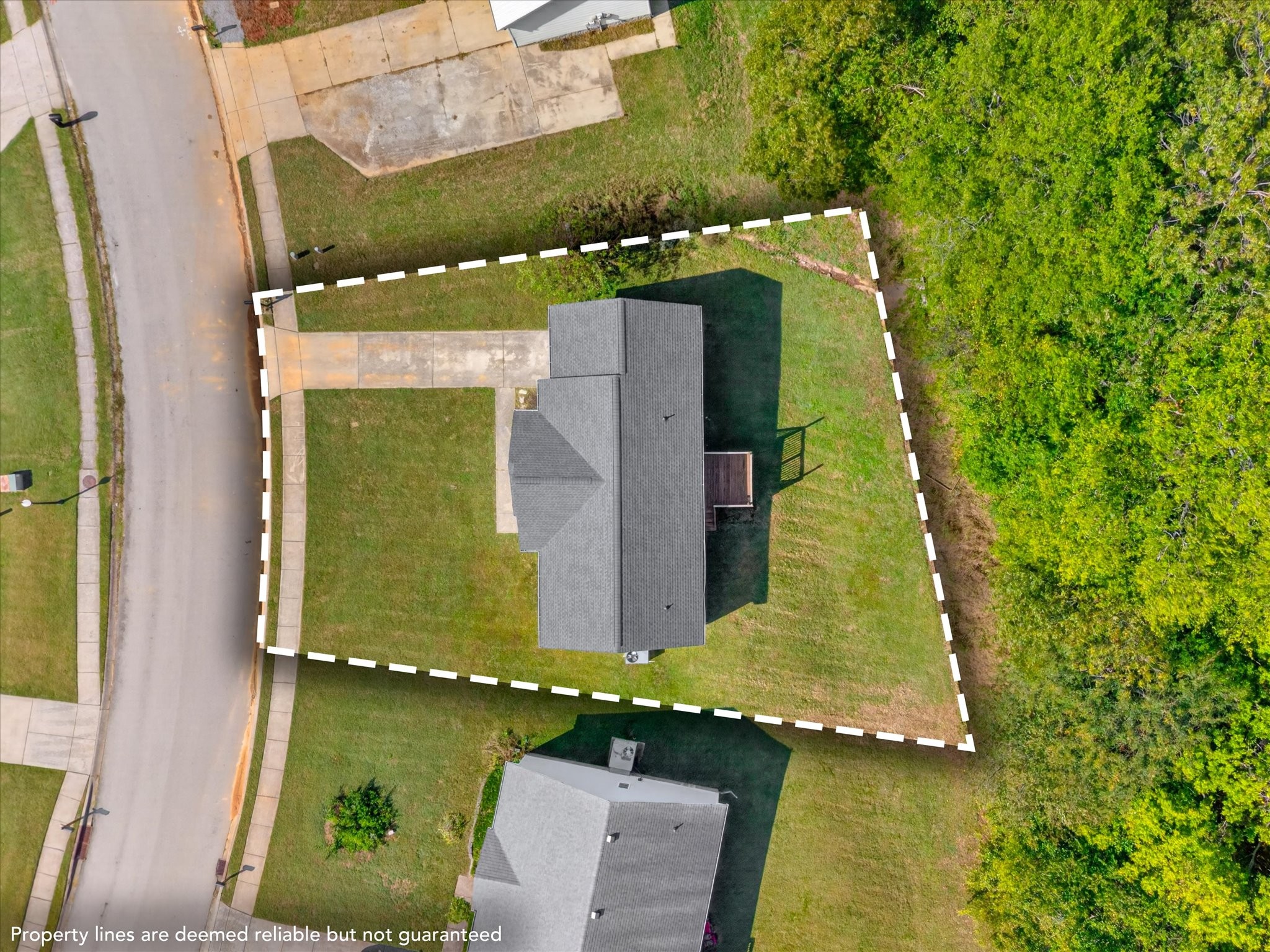 1041 Waterford Cir Property Photo 22