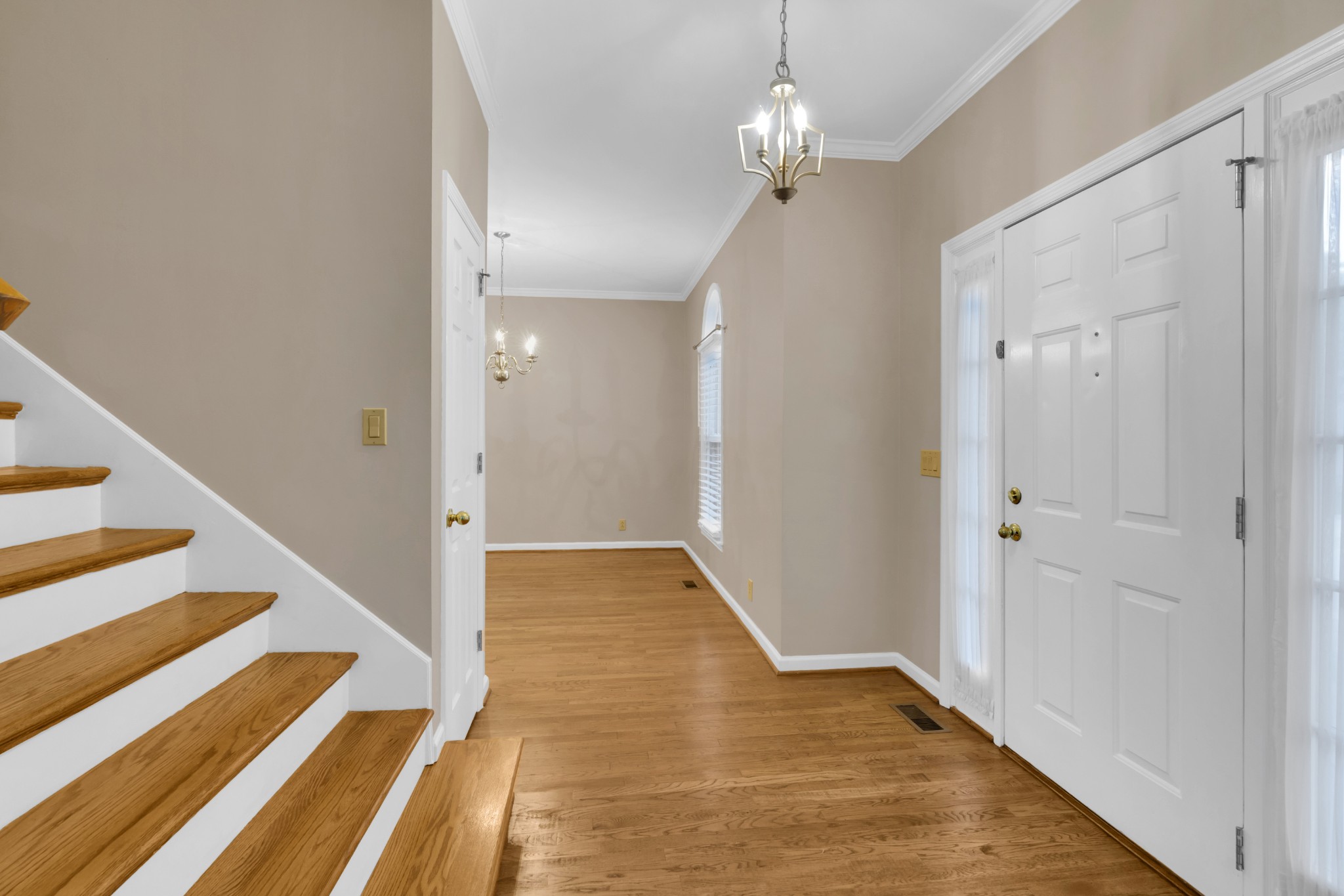 143 Middleboro Cir Property Photo 16