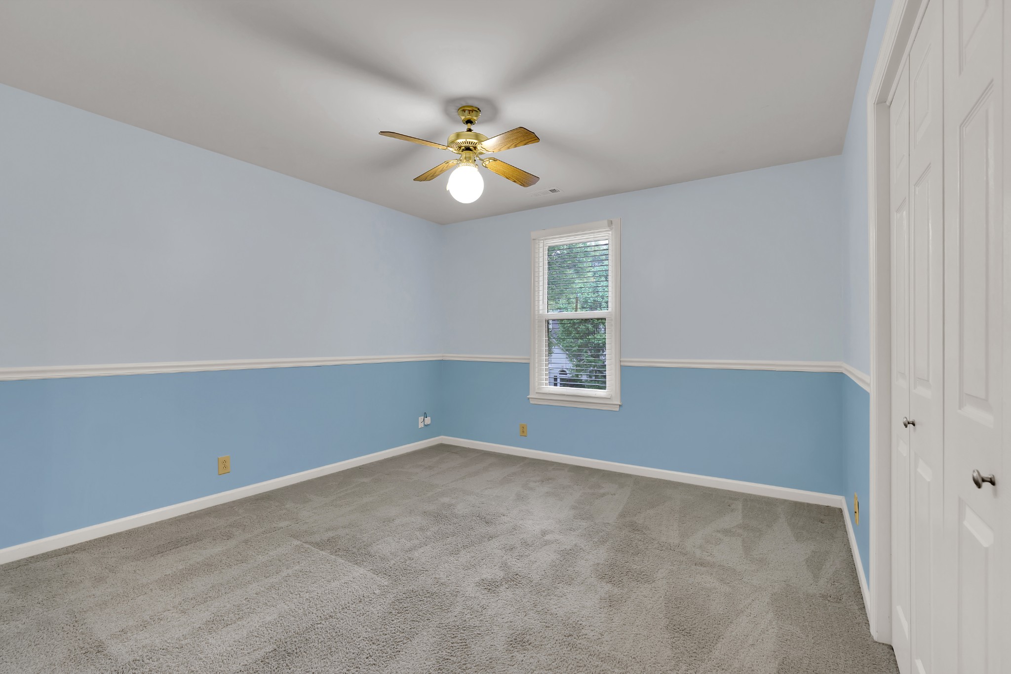 143 Middleboro Cir Property Photo 25